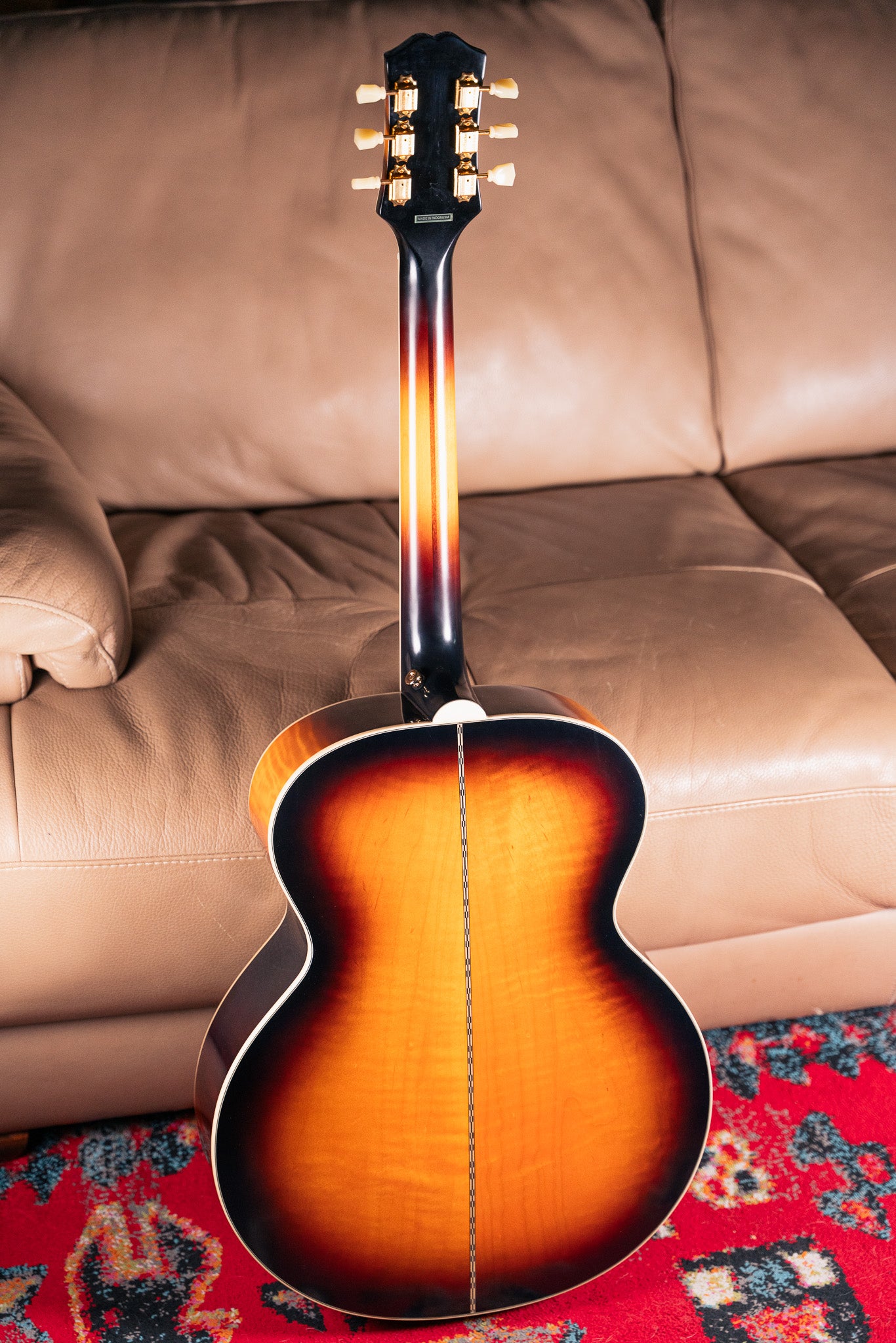 Epiphone J-200 in Aged Vintage Sunburst Gloss – Lidgett Music