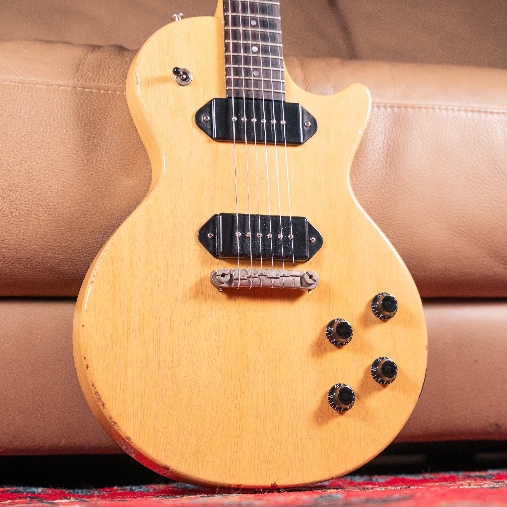 Heritage H-137 Artisan Aged in TV Yellow, Pre-Owned