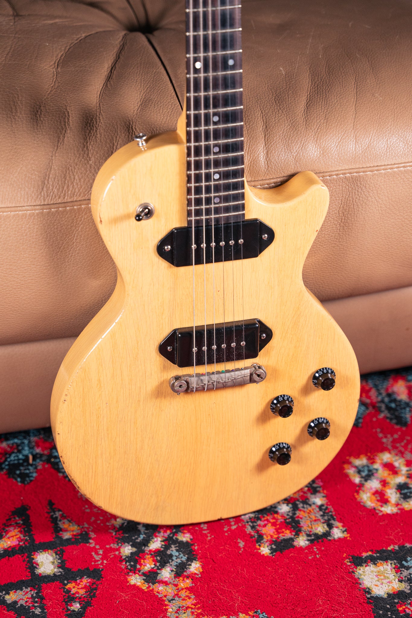 Heritage H-137 Artisan Aged in TV Yellow, Pre-Owned