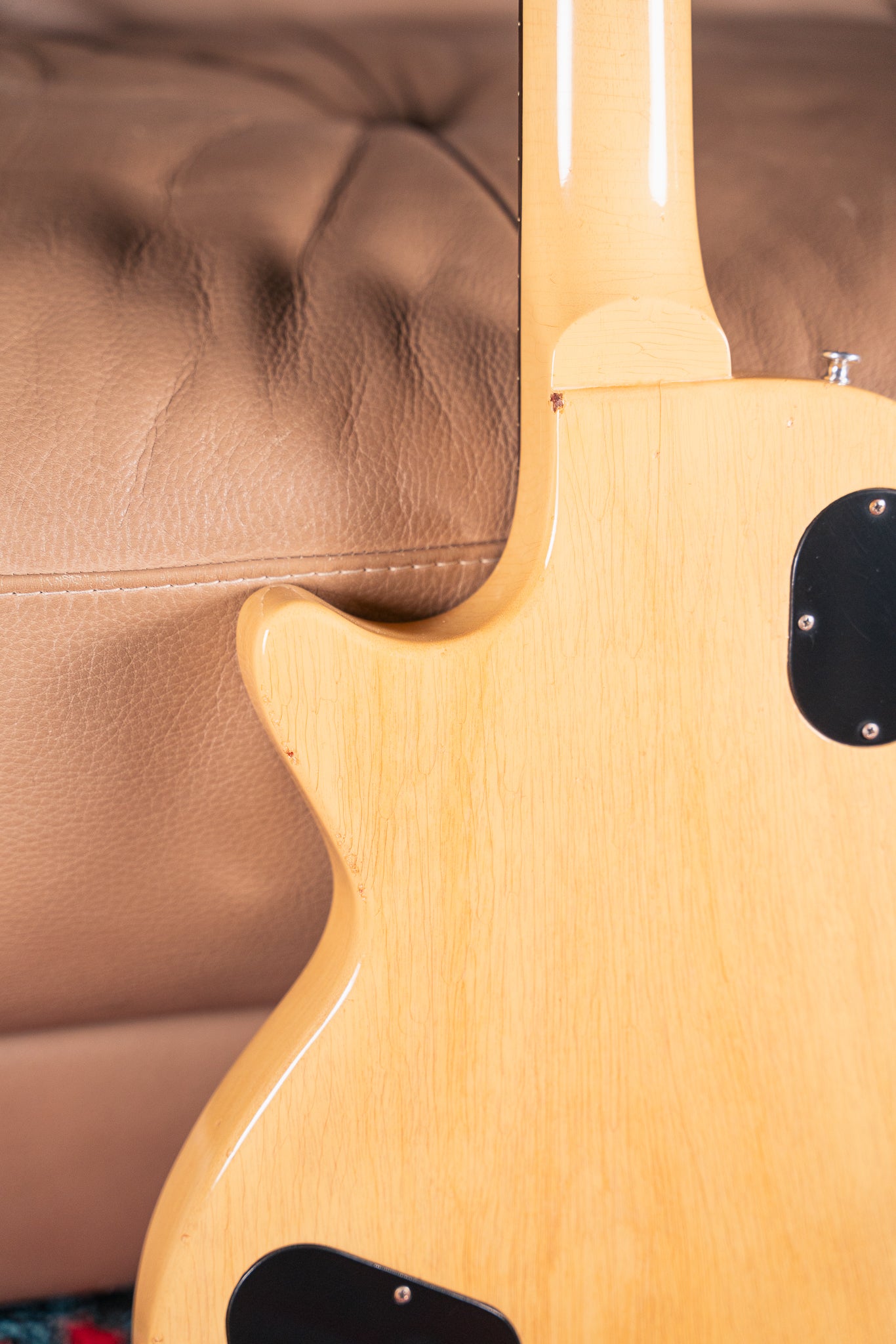 Heritage H-137 Artisan Aged in TV Yellow, Pre-Owned