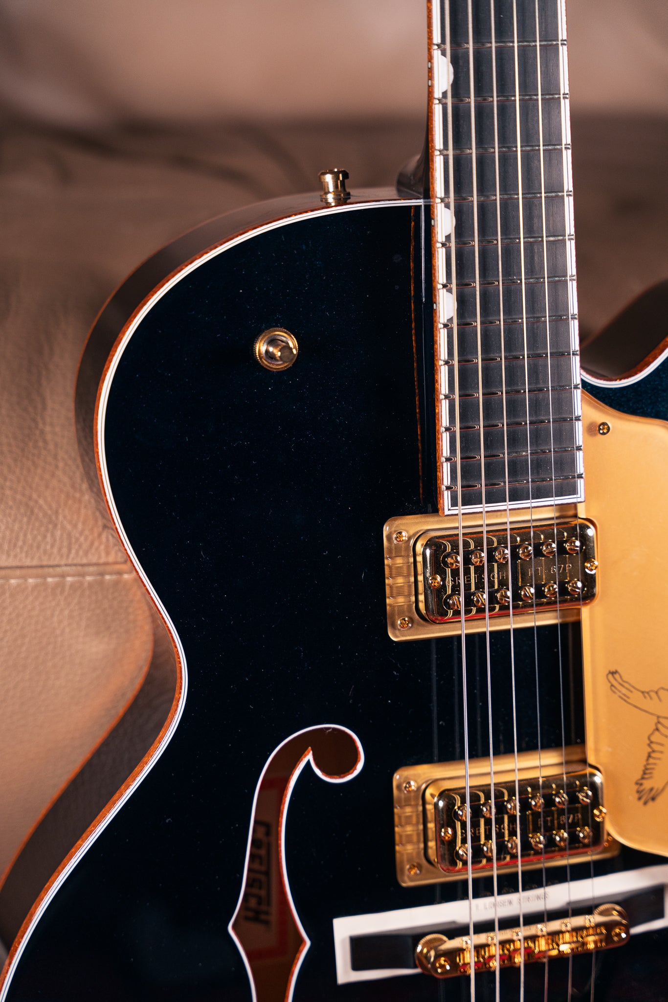 Gretsch - 2022 - G6136TG Player's Edition Falcon in Midnight Sapphire, Pre-Owned