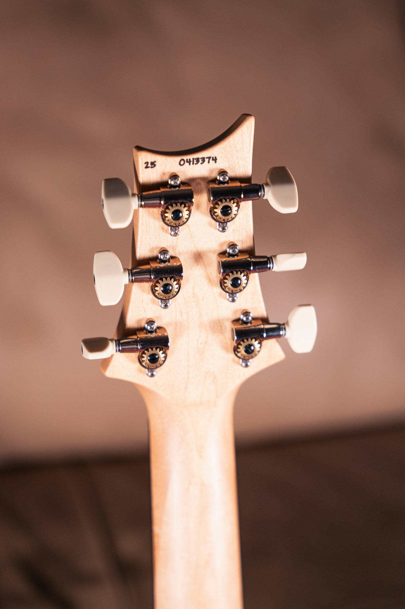 PRS CE 22 LTD in McCarty Sunburst – Lidgett Music