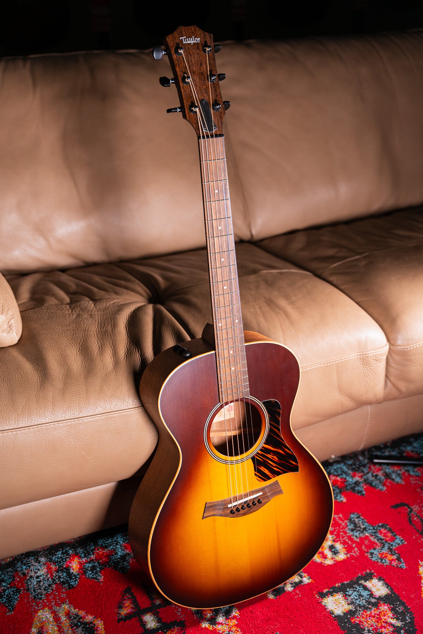 Taylor AD12e – SB Pre-Owned
