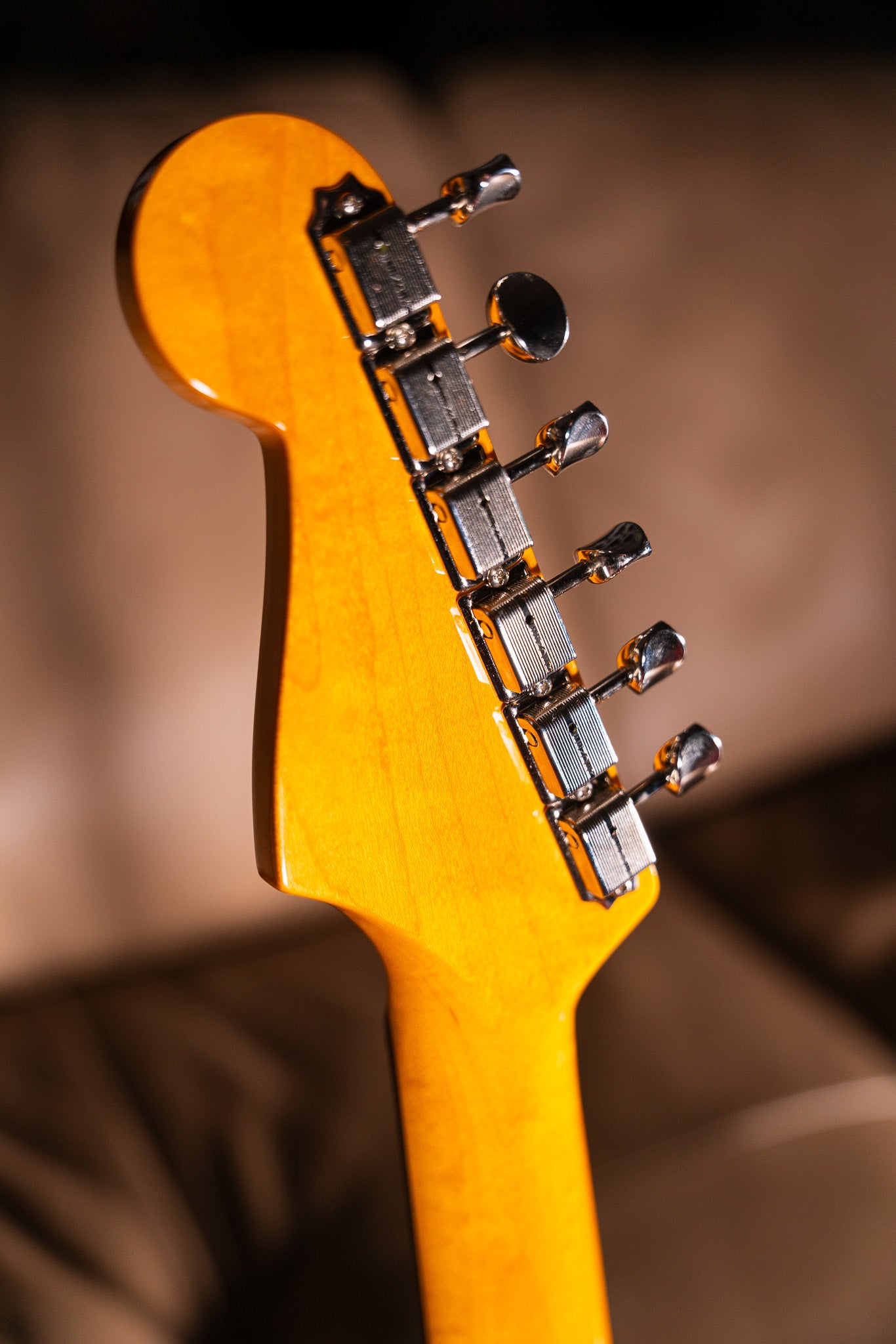Fender AV II 61 Stratocaster Surf Green