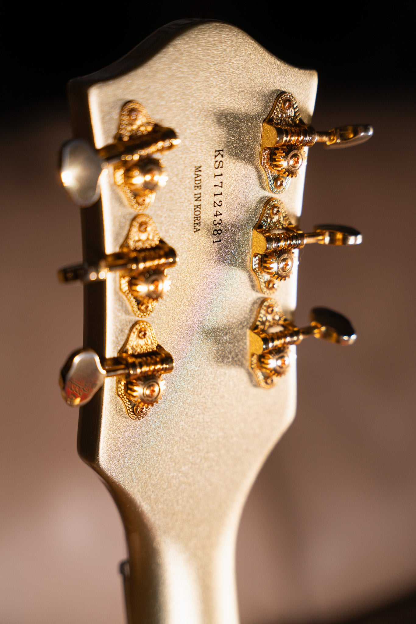Gretsch G5420TG 135th Anniversary Electromatic LTD Two-Tone Dark Cherry Over Casino Gold Pre-Owned