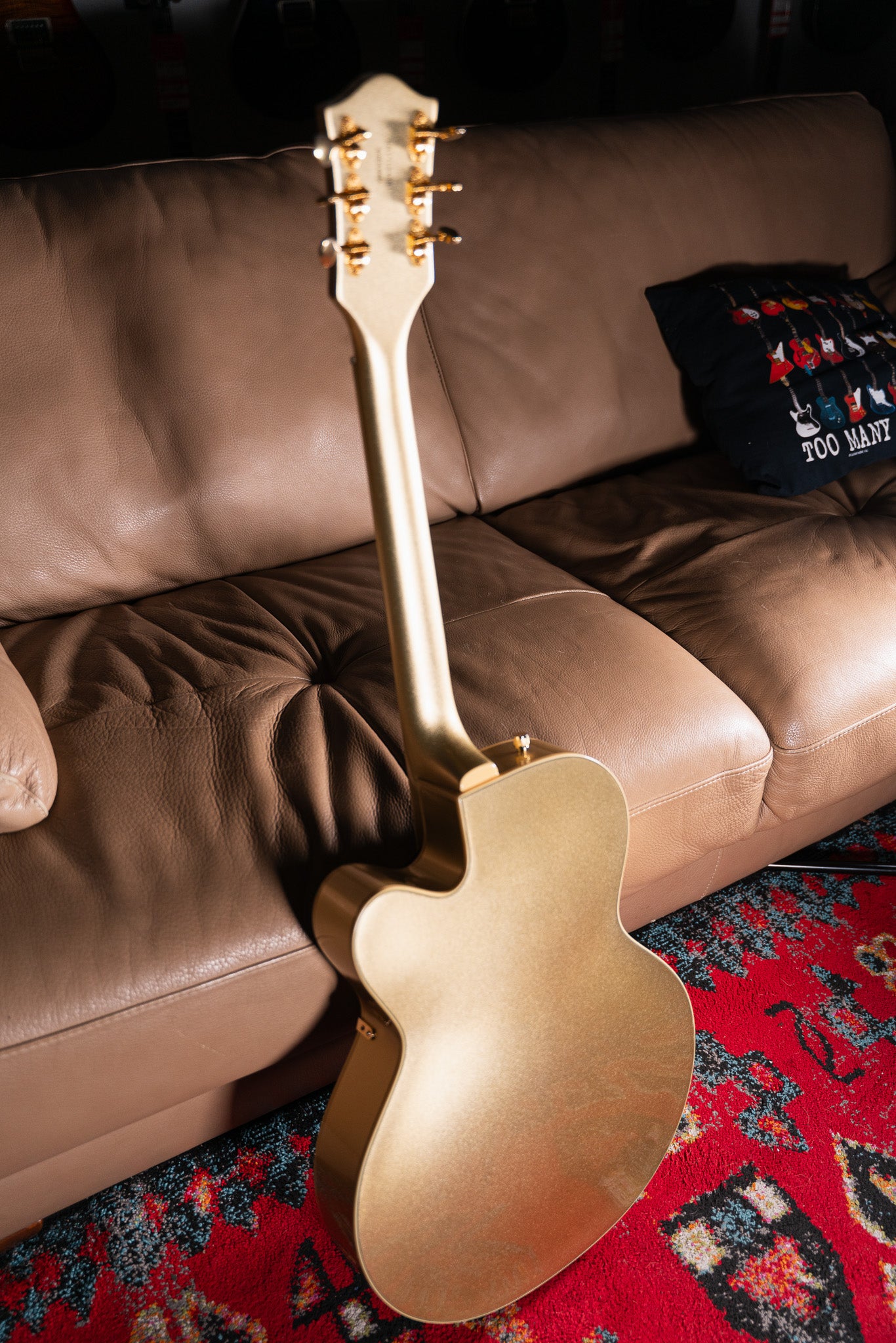 Gretsch G5420TG 135th Anniversary Electromatic LTD Two-Tone Dark Cherry Over Casino Gold Pre-Owned