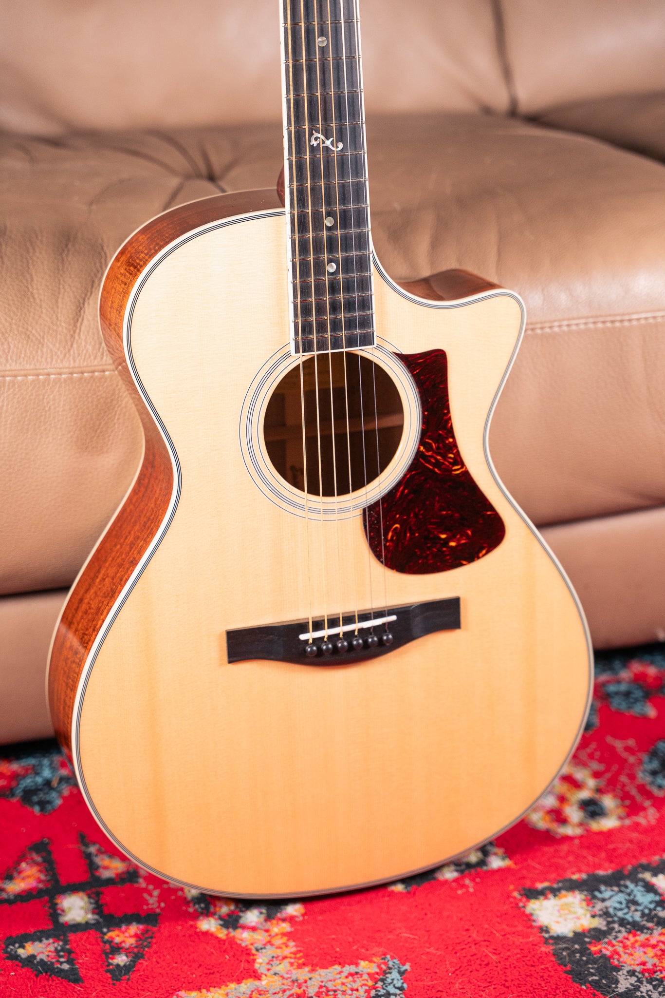 Eastman AC308CE-LTD, Pre-Owned