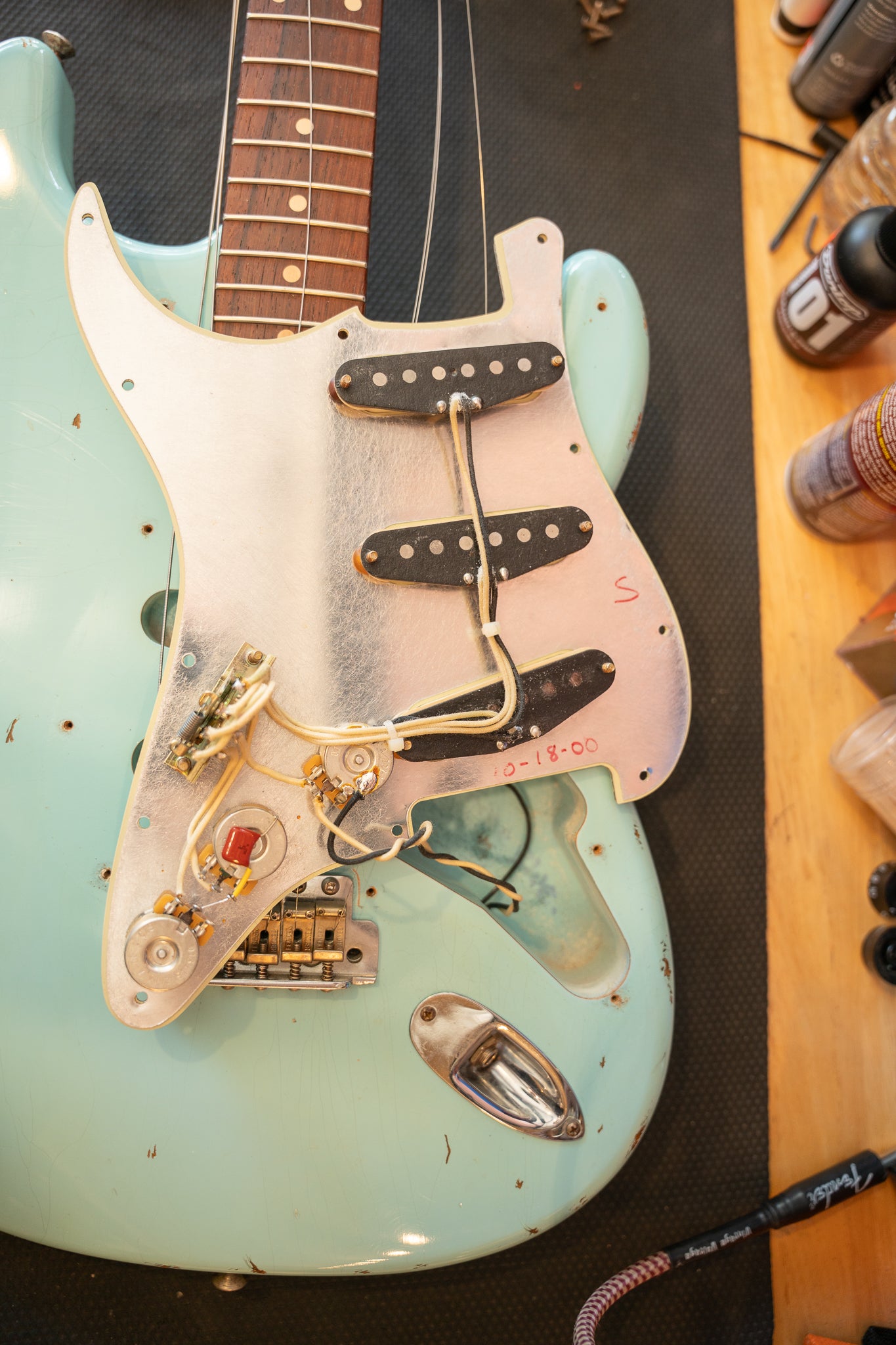 Fender Custom Shop - 2000 - '60 Stratocaster Reissue in Daphne Blue, Pre-Owned