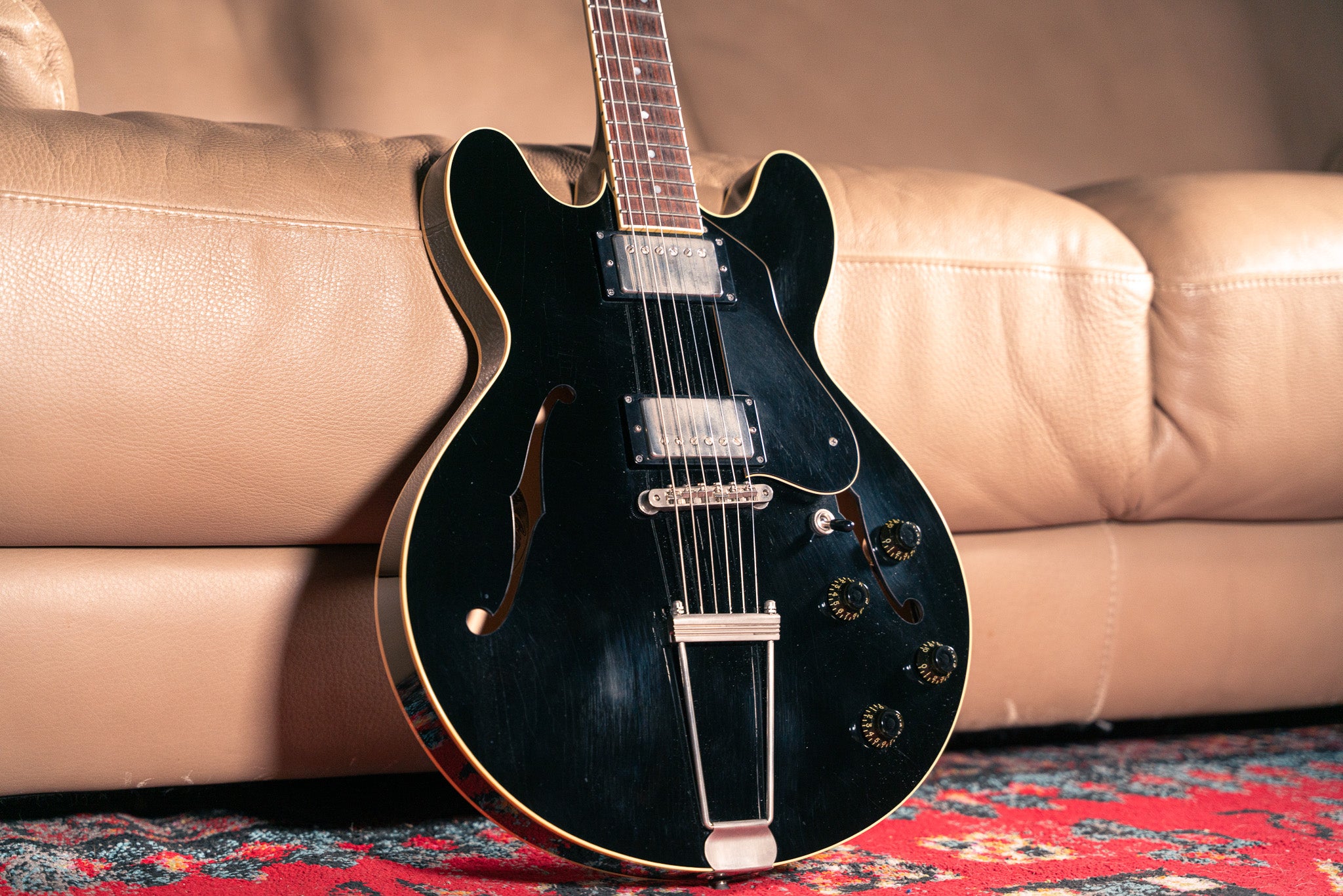 Collings I30 LC Aged w/ ThroBak Pickups in Black Pre-Owned