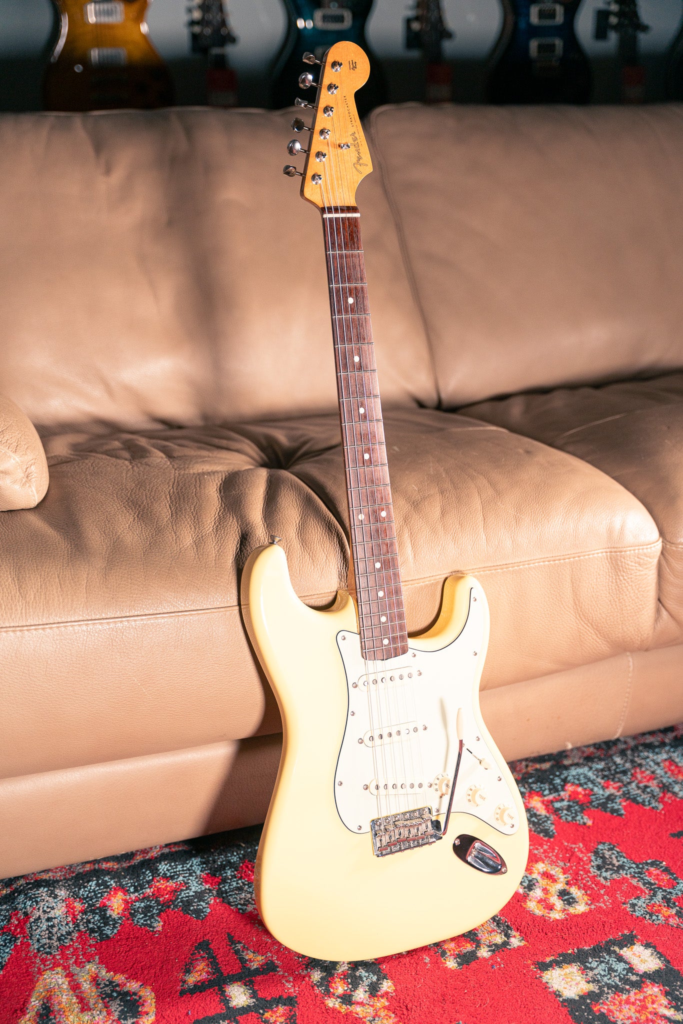 Fender Special Edition Classic Series 60s Stratocaster Canary Diamond Preowned