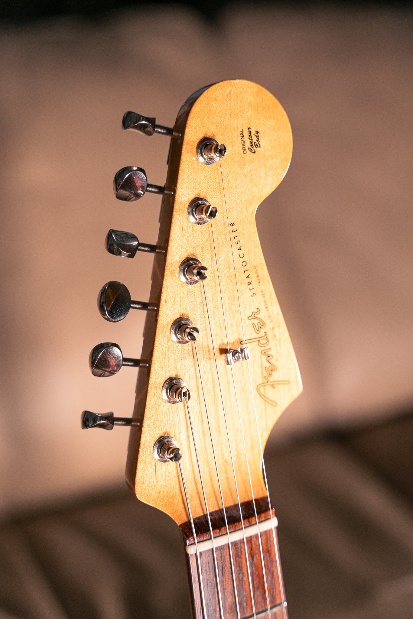 Fender Special Edition Classic Series 60s Stratocaster Canary Diamond Preowned