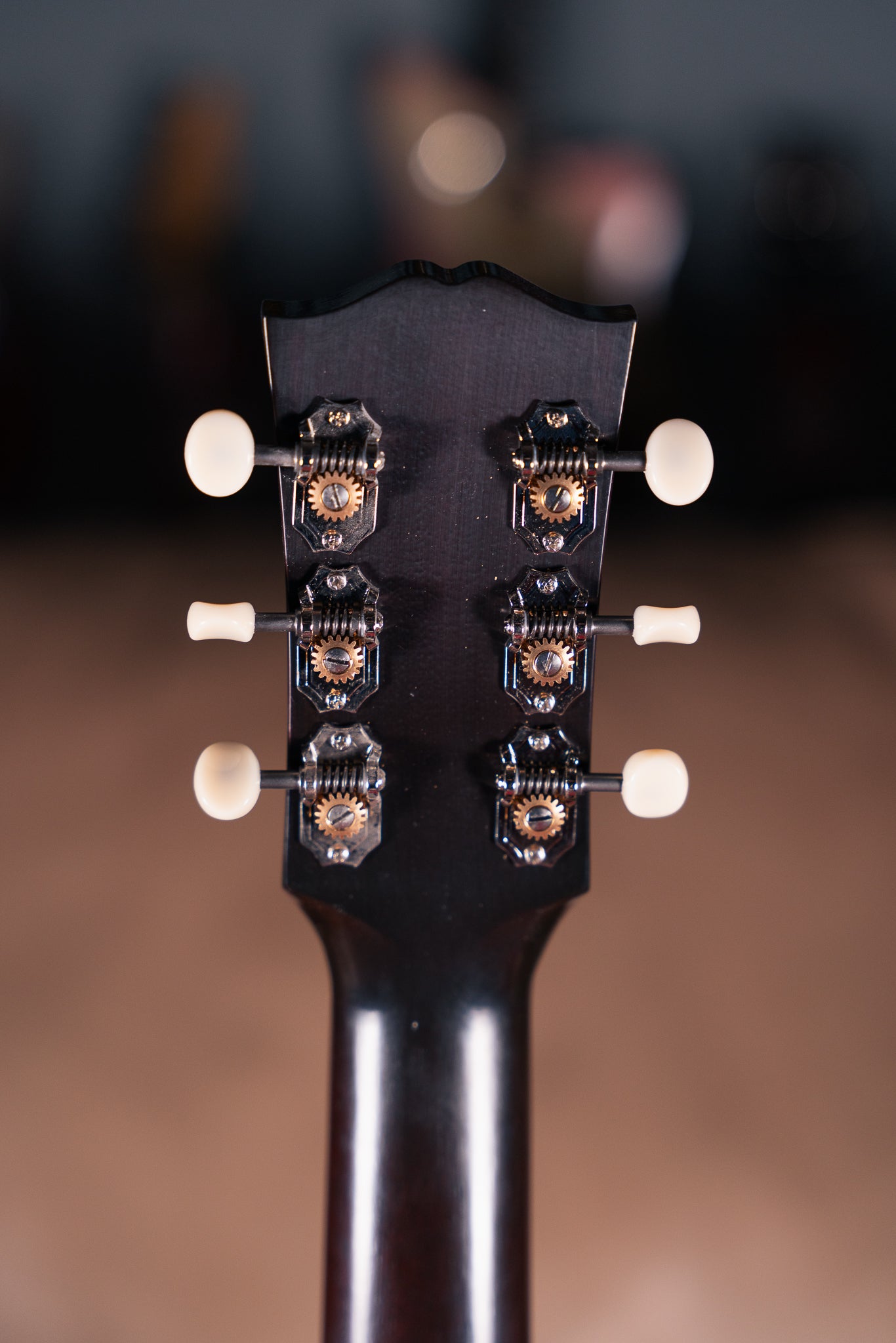 Gibson Custom '42 Banner Southern Jumbo