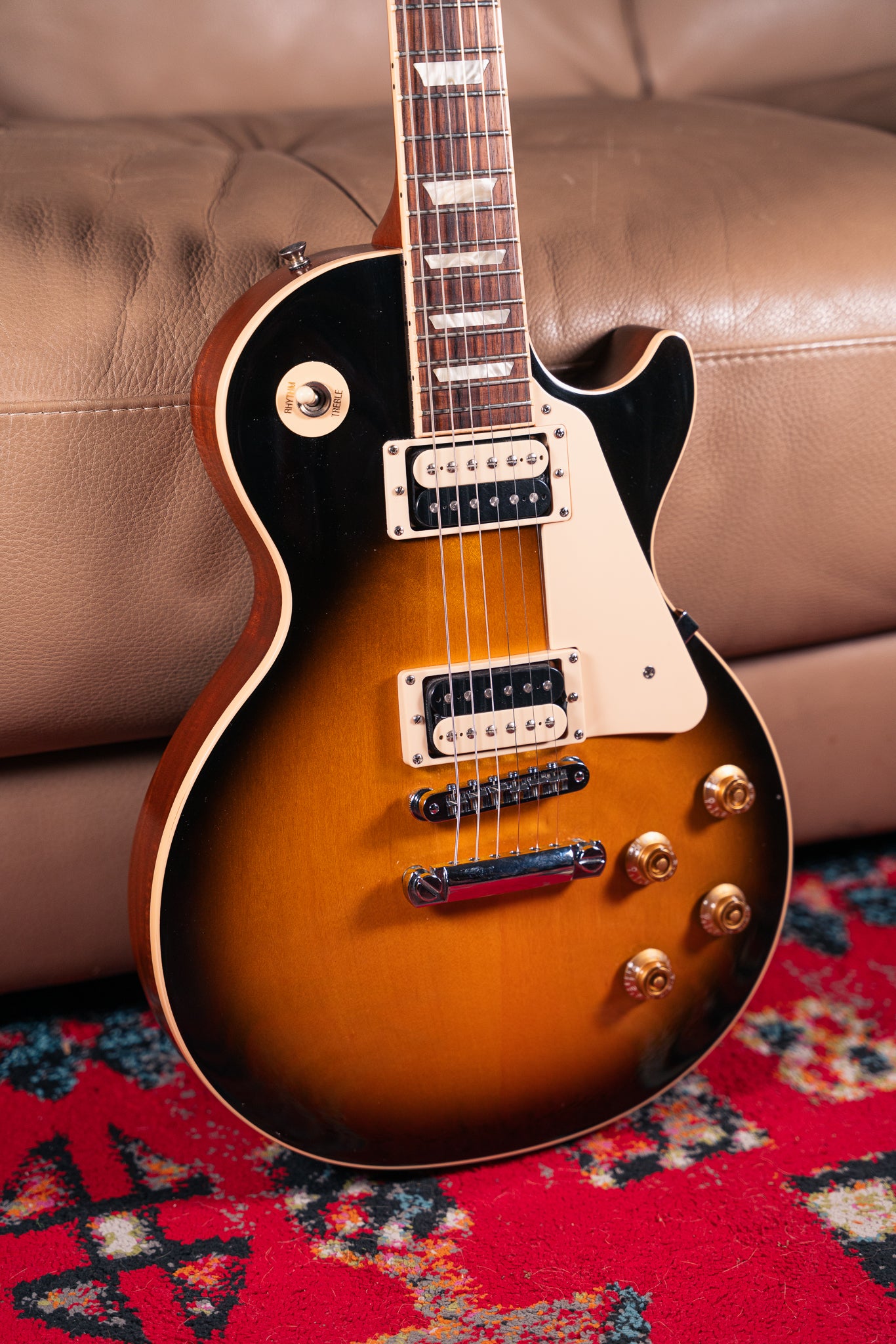 Gibson - 2010 - Les Paul Traditional Pro in Tobacco Sunburst
