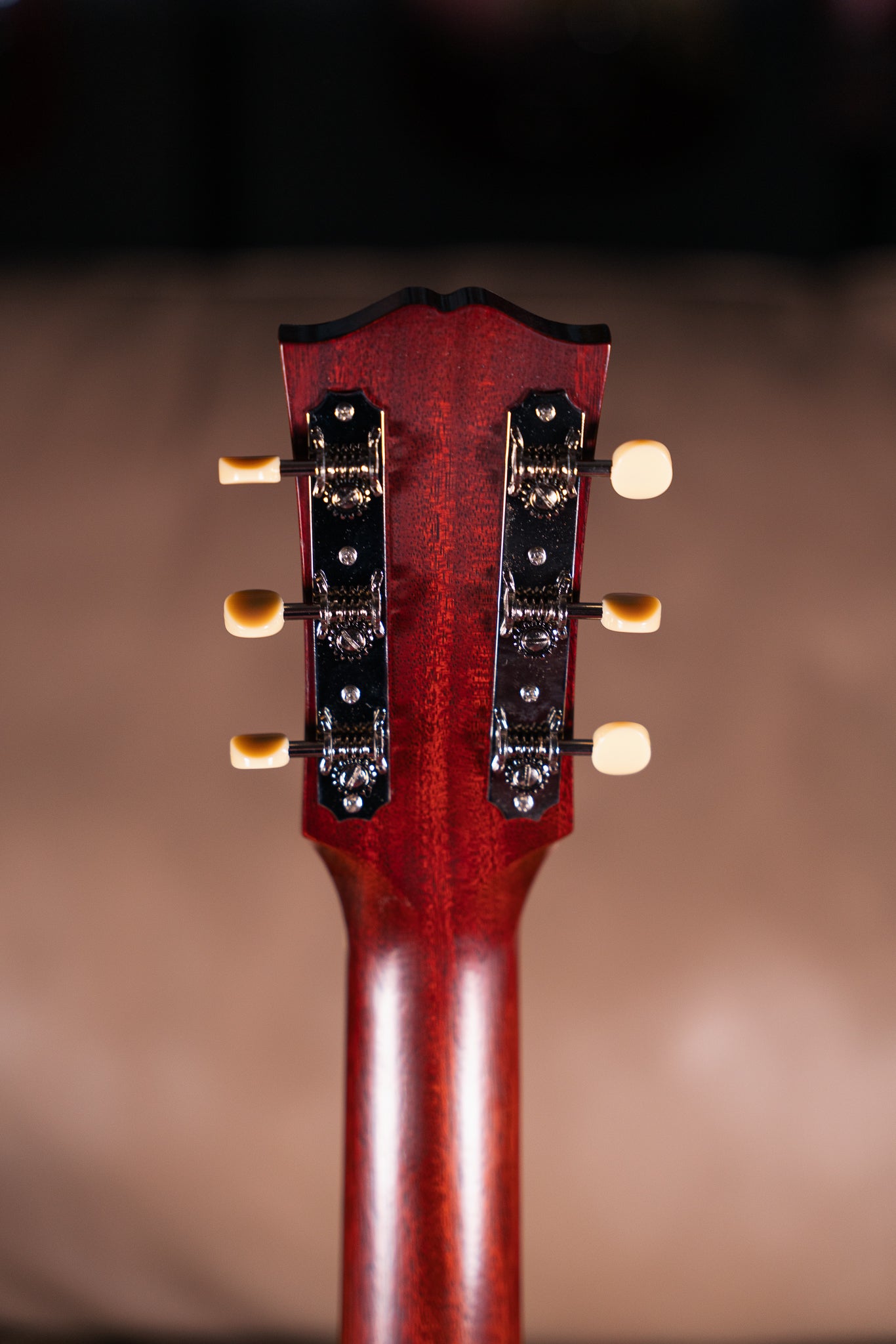 Gibson Custom '42 Banner J-45