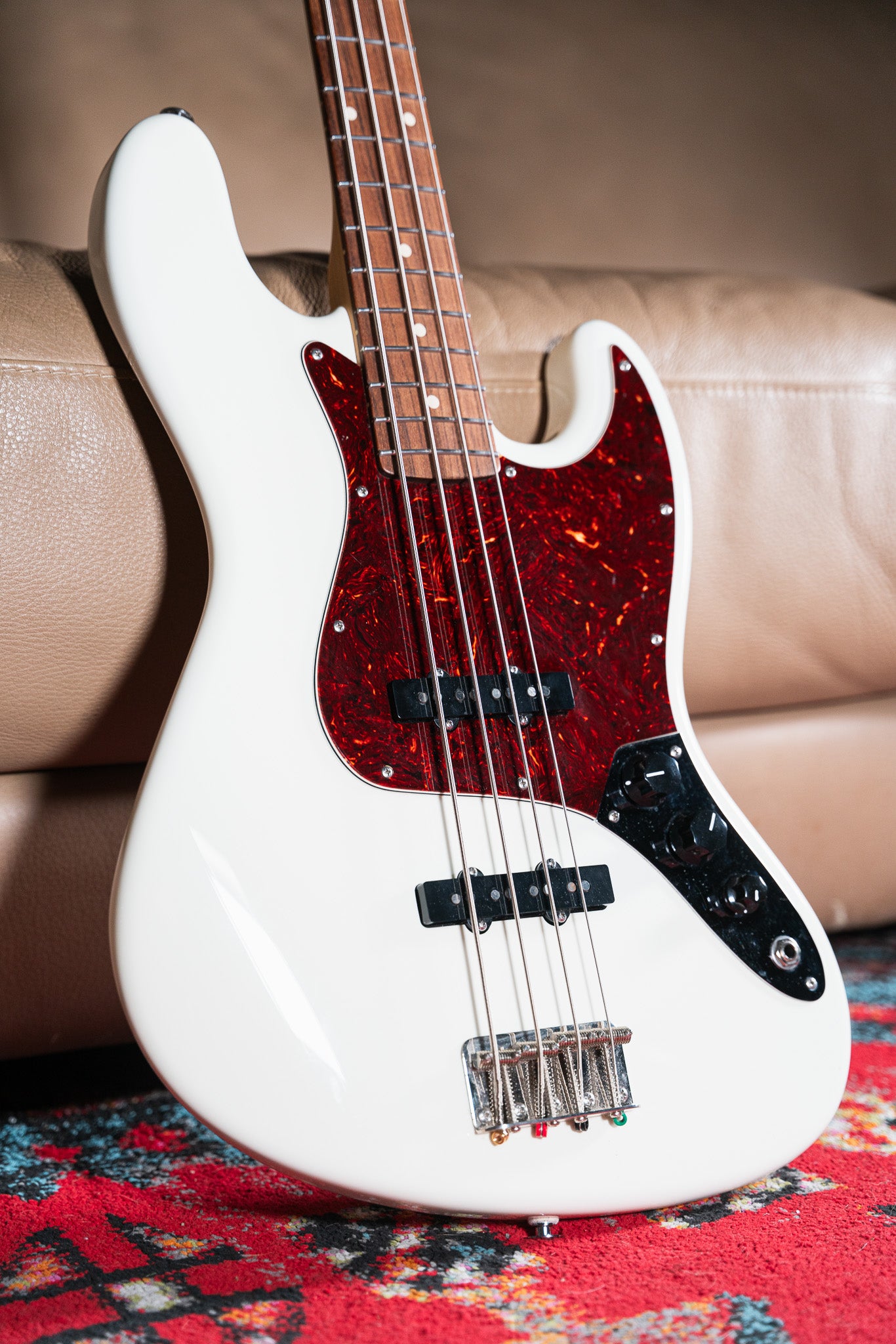 Suhr Classic J Pro White Pre-Owned
