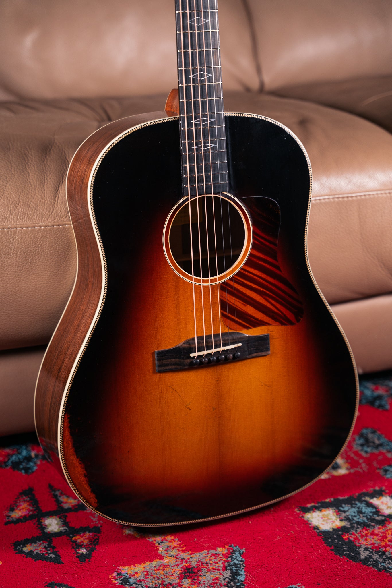 Eastman E22SS/v in Antique Sunburst