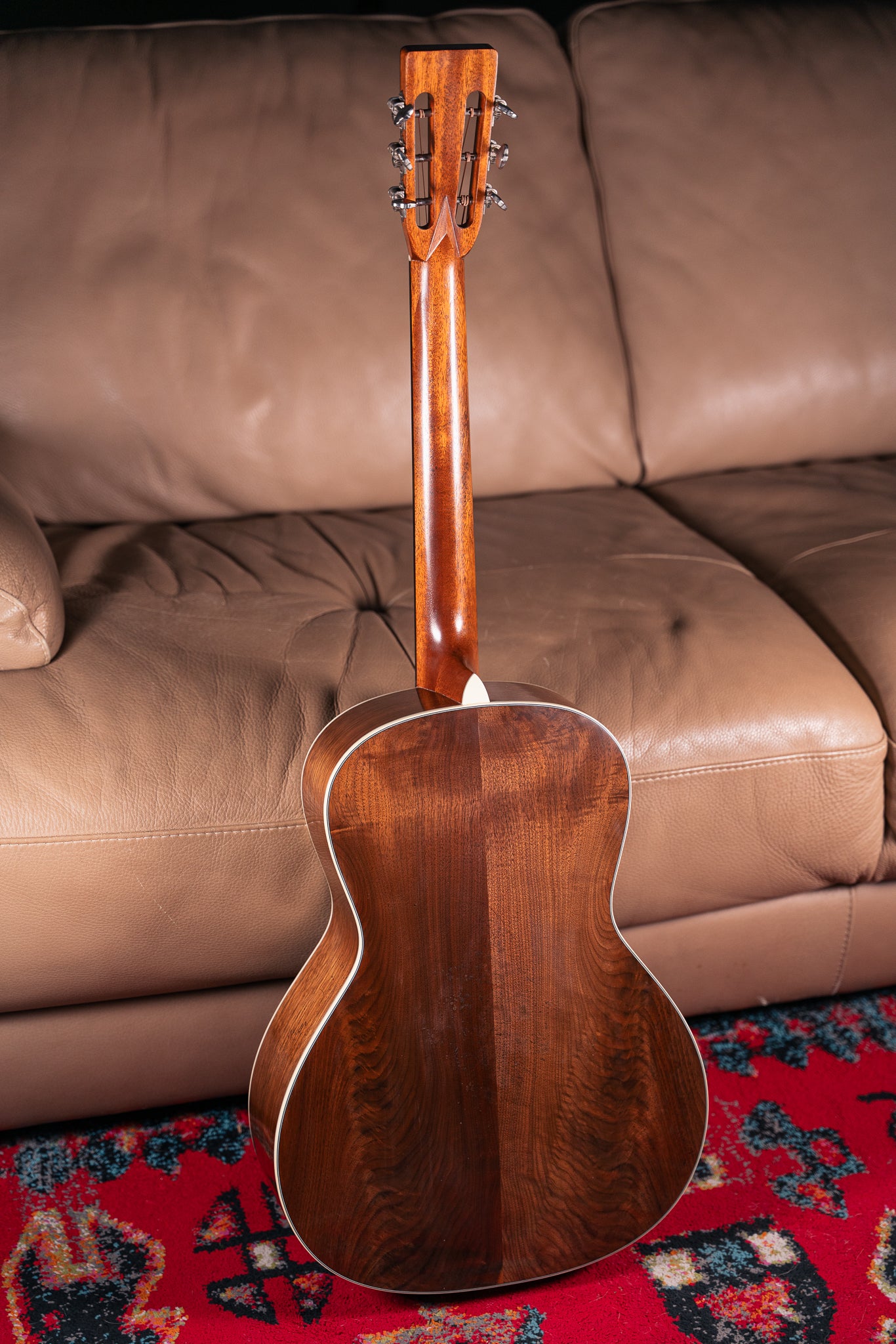 Eastman E22OOSS/v in Antique Sunburst