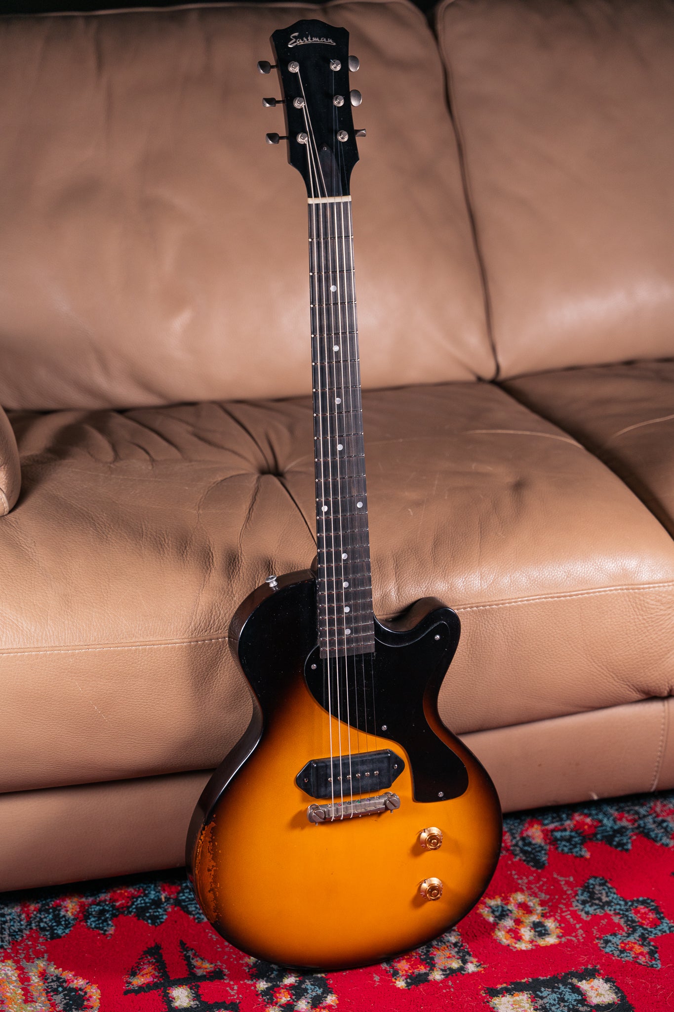 Eastman SB55/v in Antique Sunburst