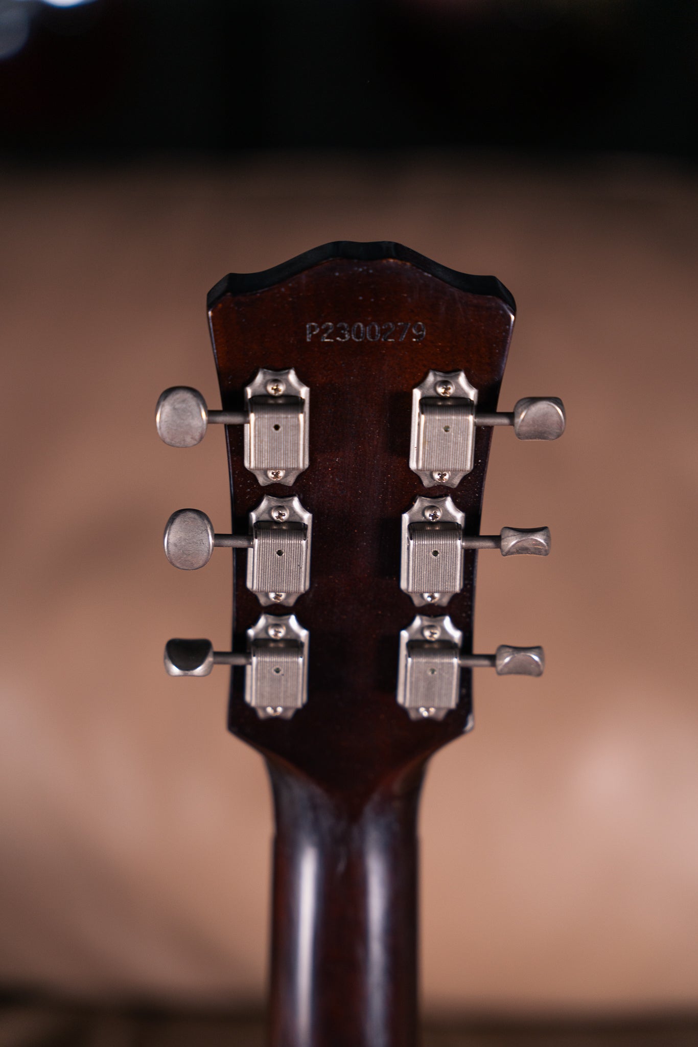 Eastman SB55/v in Antique Sunburst
