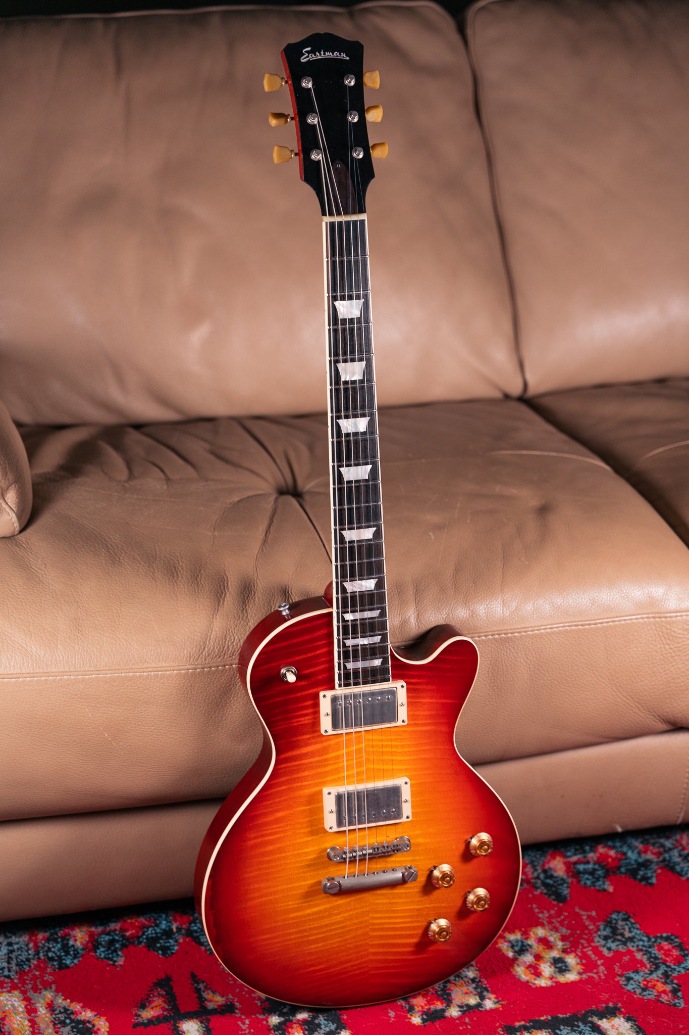 Eastman SB59/v in Antique Redburst