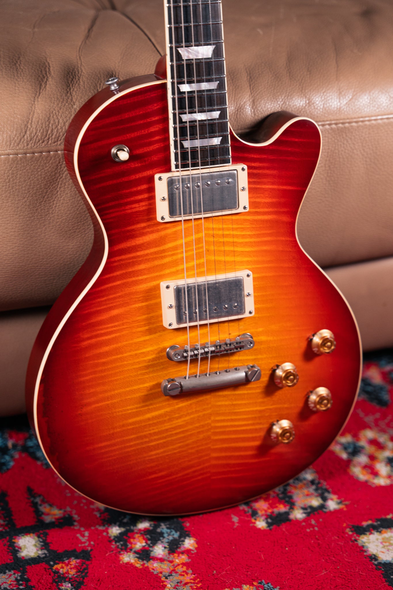 Eastman SB59/v in Antique Redburst