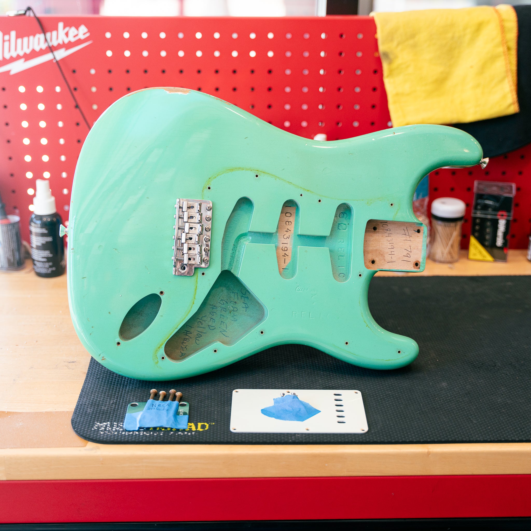Fender Custom Shop Time Macine '60 Stratocaster Body Relic in Faded Sea Foam Green, Pre-Owned