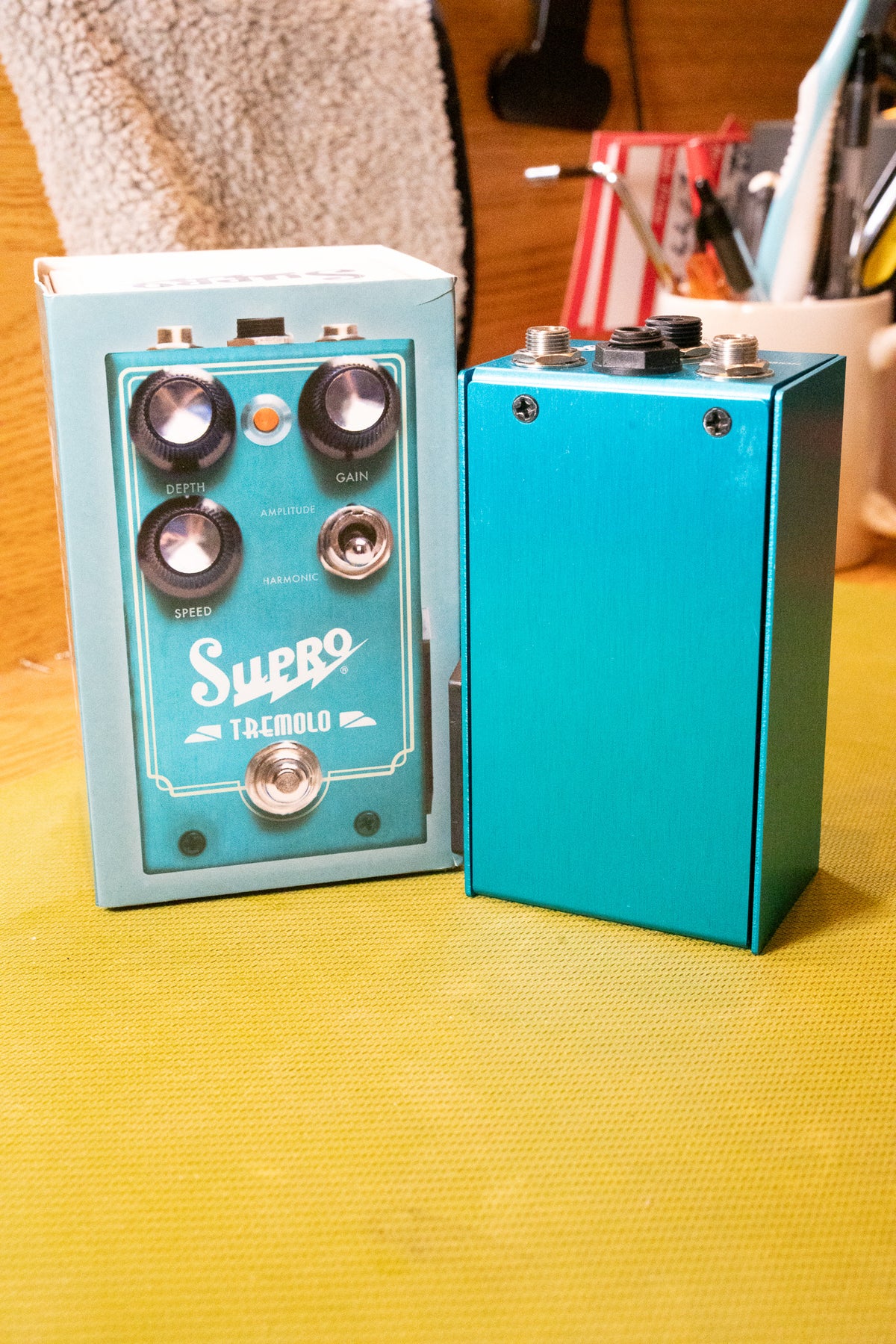 Supro 1310 Tremolo Pedal Pre-Owned