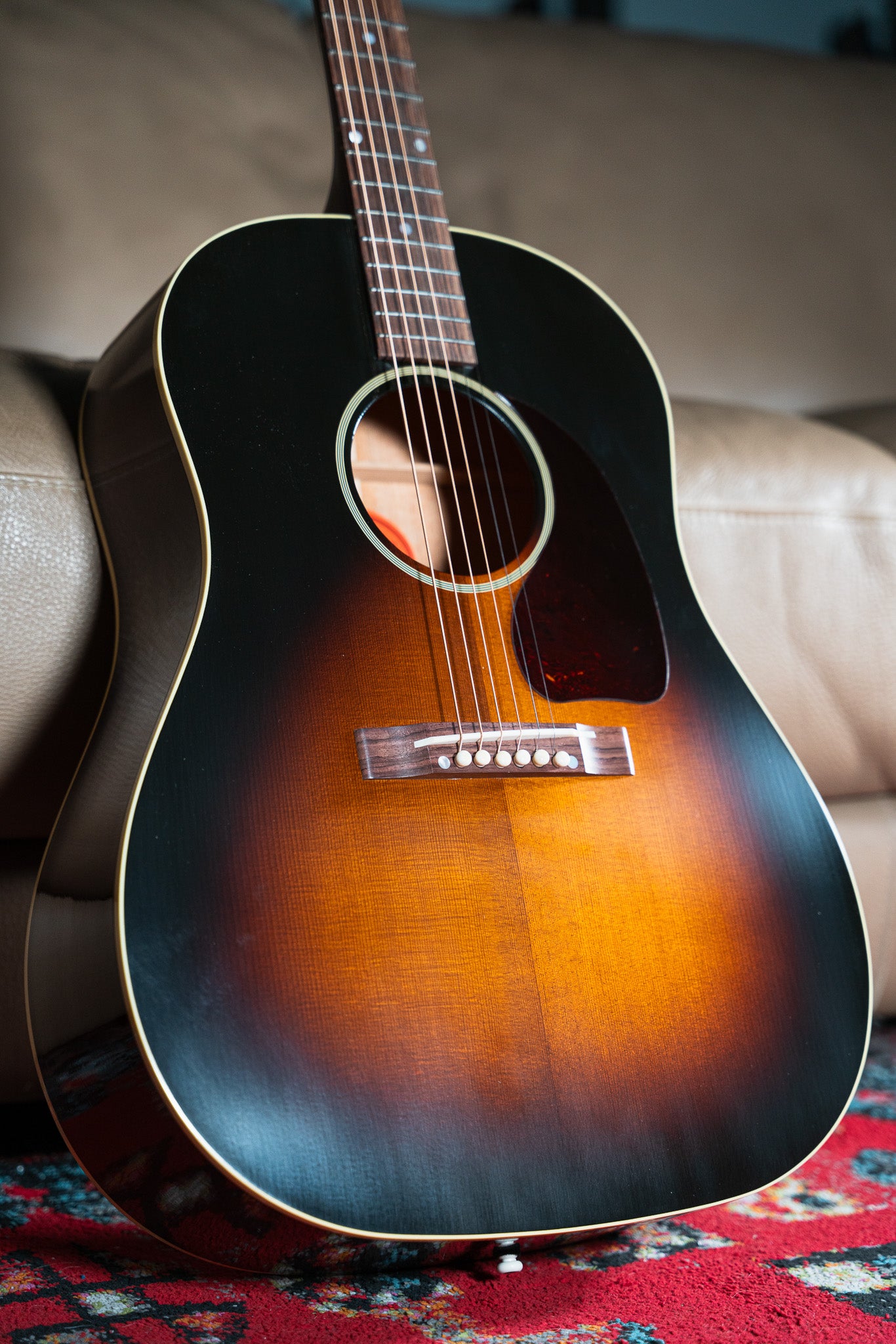 Gibson Custom 1942 Banner J-45 Reissue, Vintage Sunburst