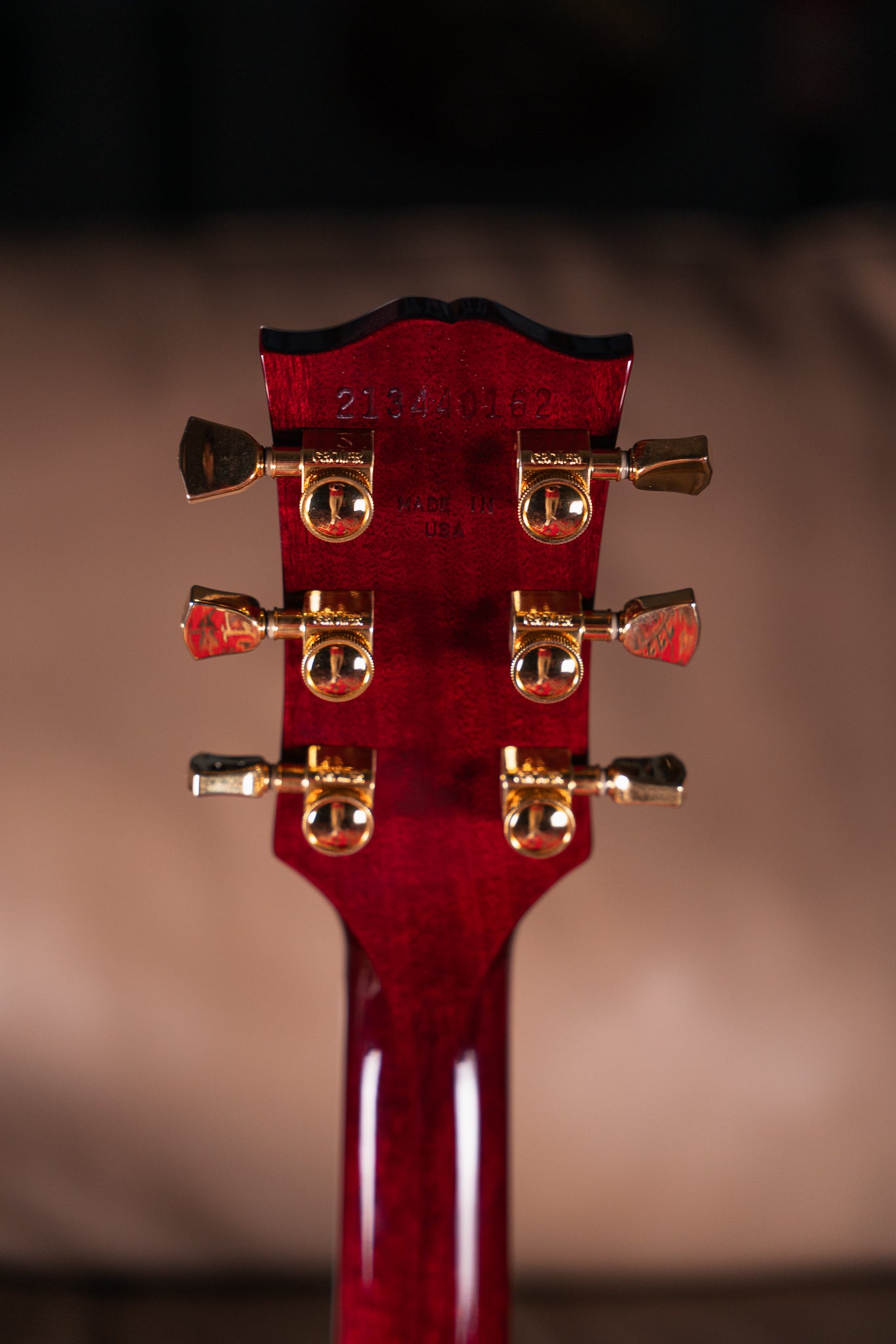 Gibson Les Paul Supreme in Wine Red, Pre-Owned