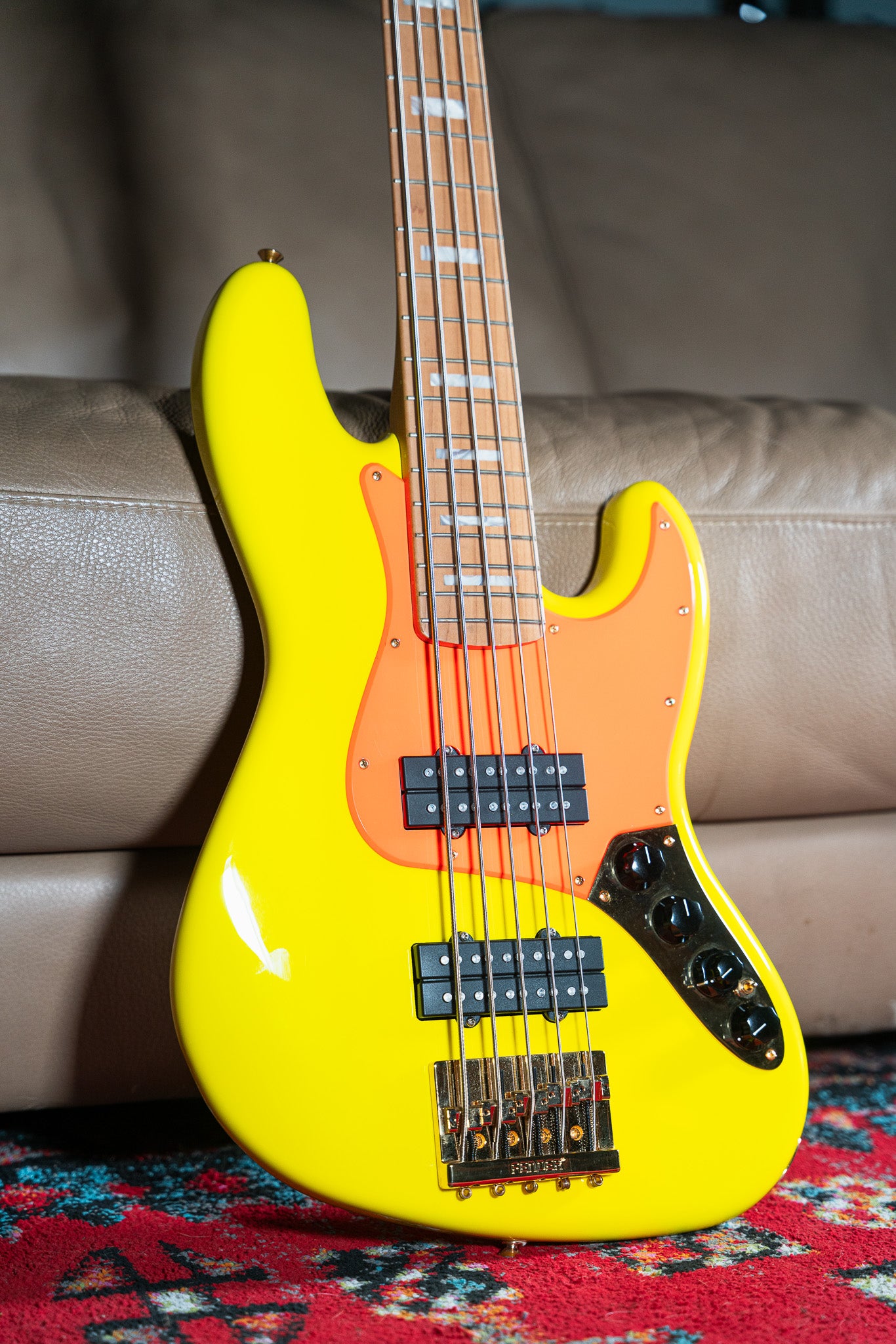 MonoNeon Jazz Bass® V Maple Fingerboard Neon Yellow Pre-Owned