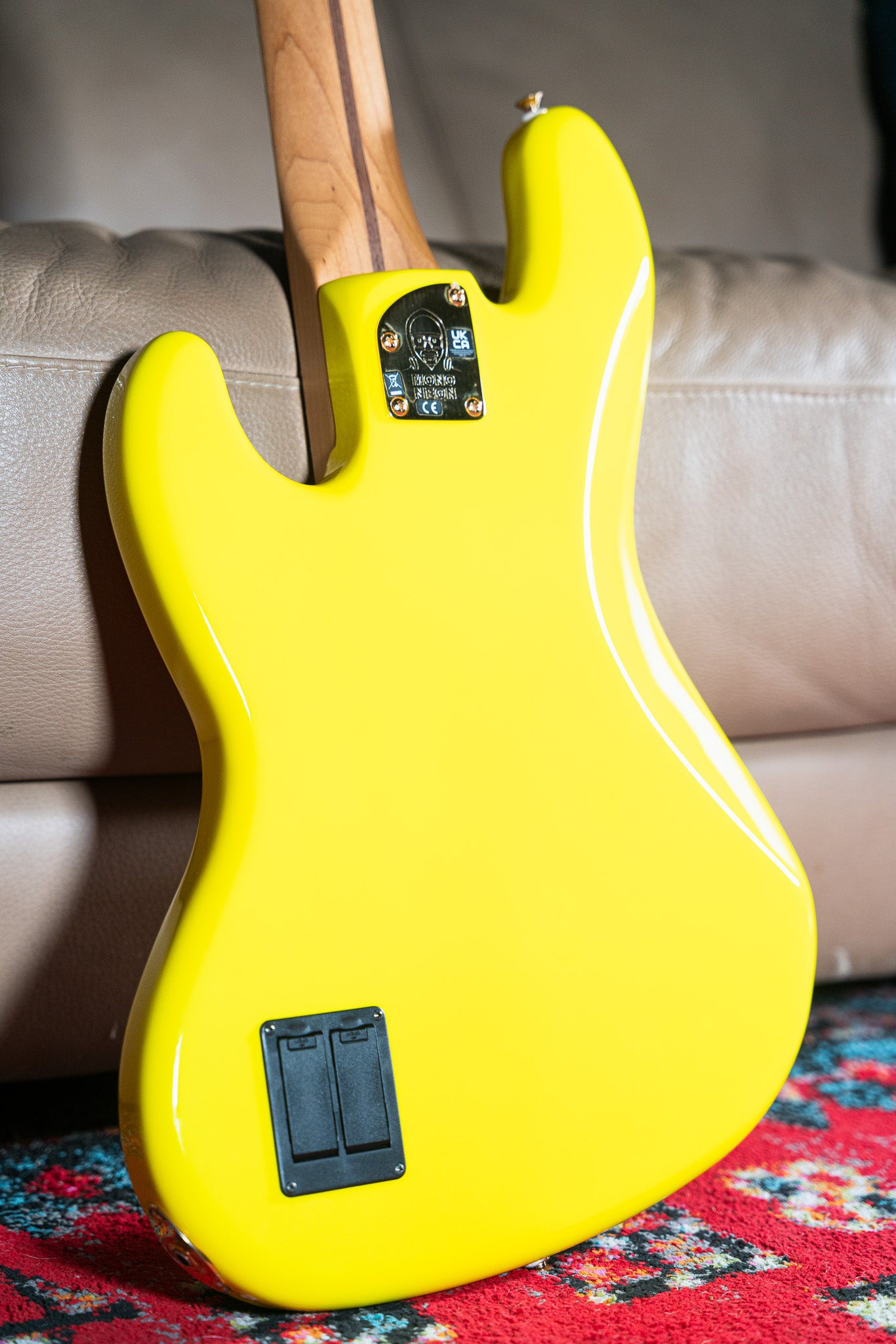 MonoNeon Jazz Bass® V Maple Fingerboard Neon Yellow Pre-Owned