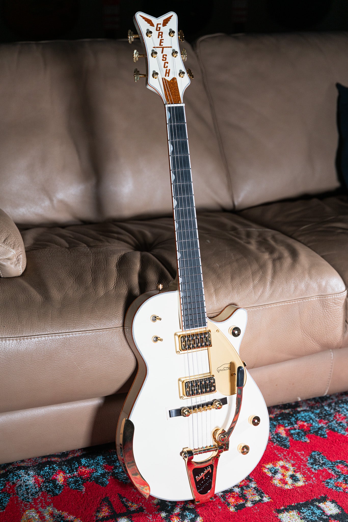 G6134T-58 Vintage Select ’58 Penguin™ with Bigsby® TV Jones® Vintage White Pre-Owned