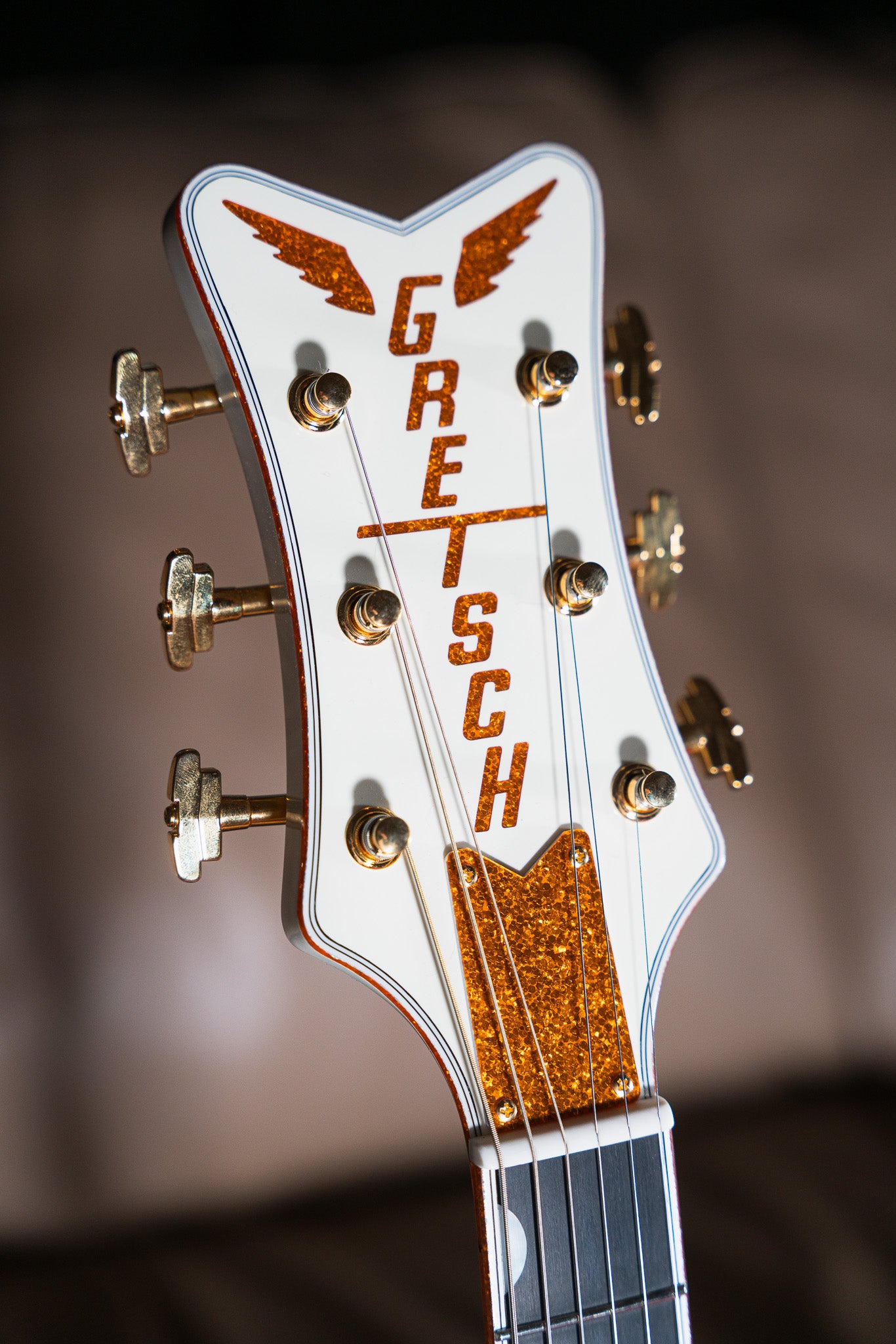 G6134T-58 Vintage Select ’58 Penguin™ with Bigsby® TV Jones® Vintage White Pre-Owned