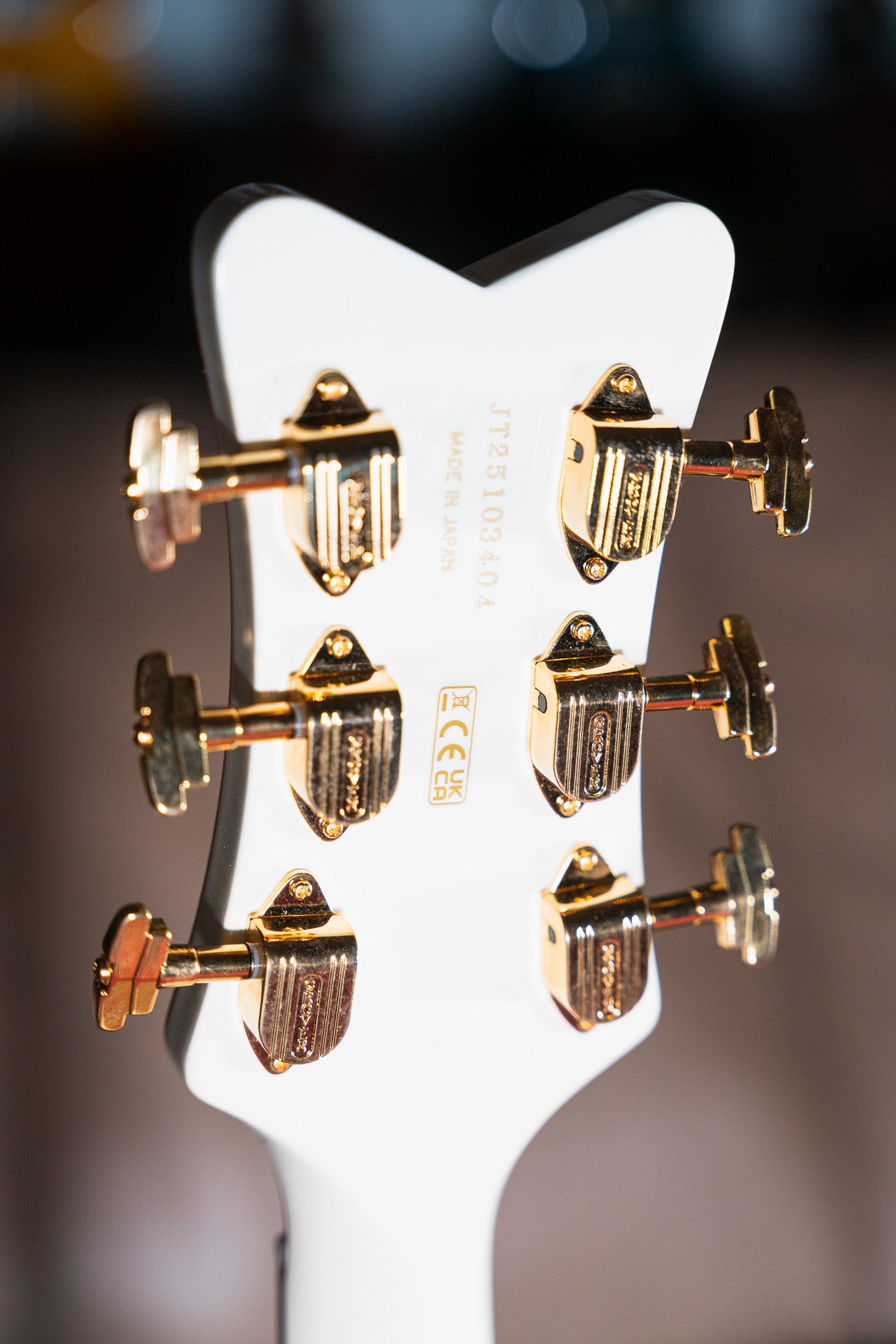 G6134T-58 Vintage Select ’58 Penguin™ with Bigsby® TV Jones® Vintage White Pre-Owned