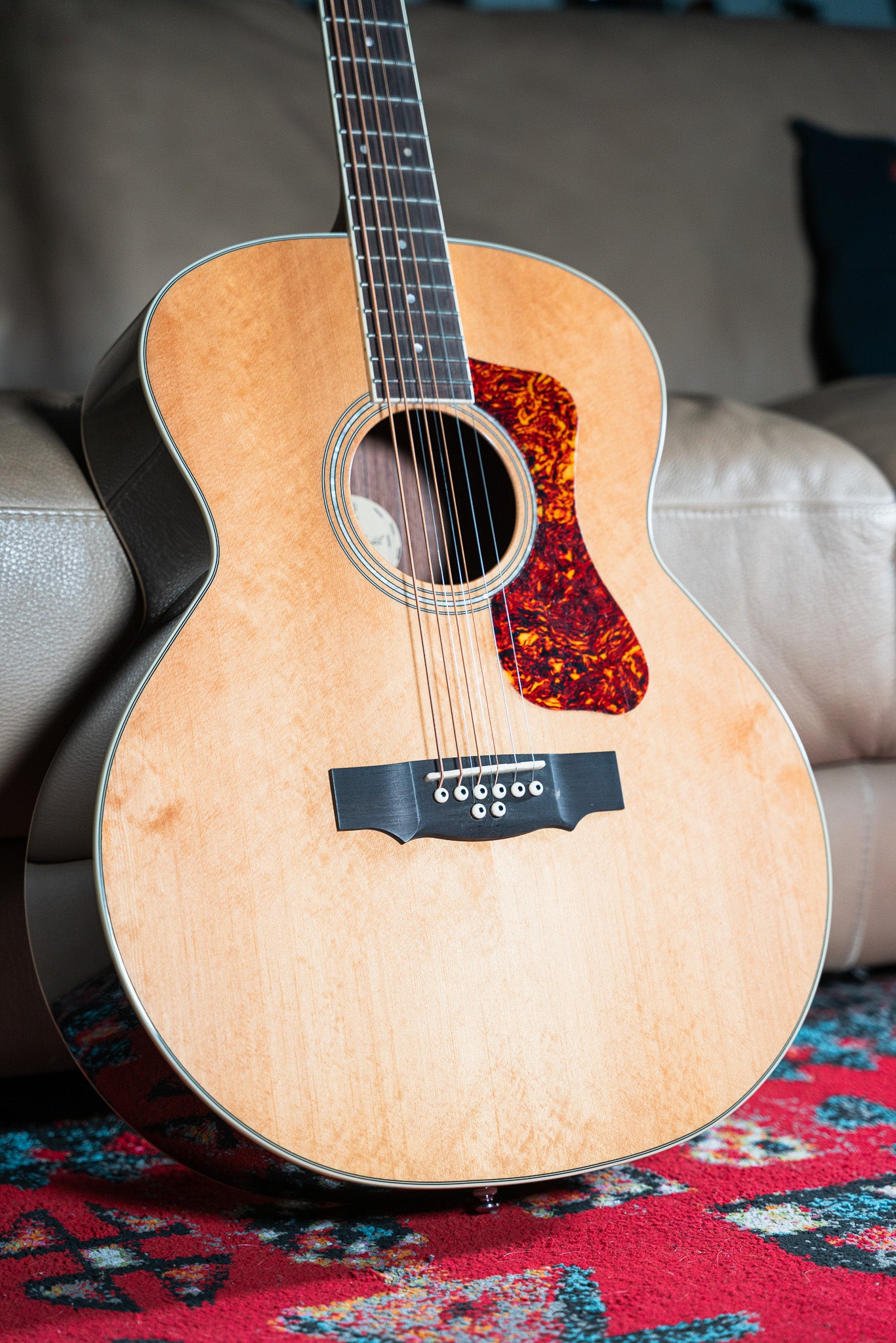 Guild BT-258E Deluxe Baritone Pre-Owned
