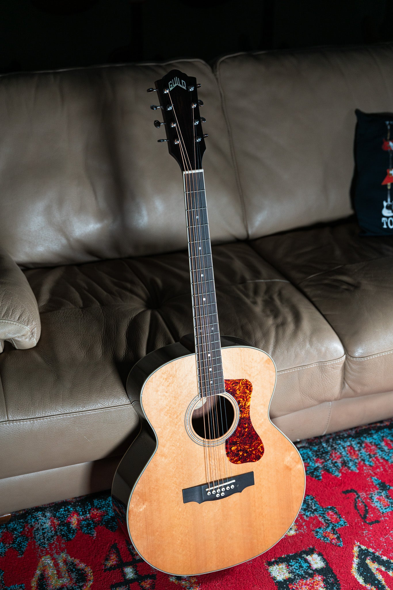 Guild BT-258E Deluxe Baritone Pre-Owned