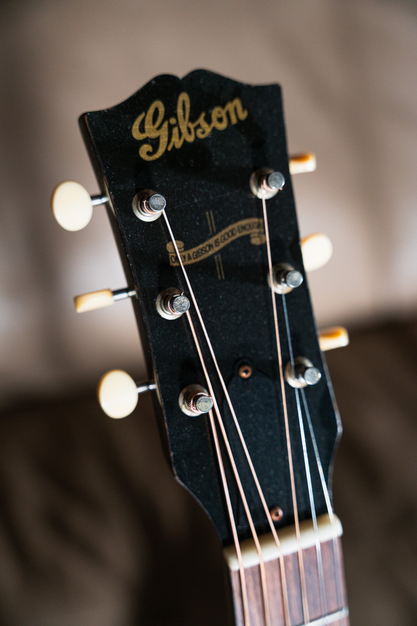 Gibson Custom Shop 1942 Banner J-45 Murphy Lab Heavy Aged Pre-Owned