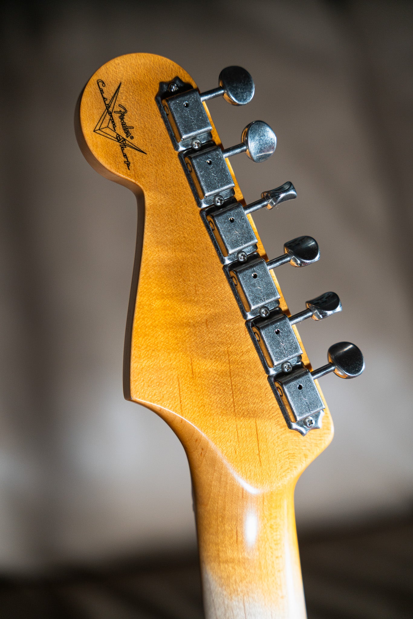 Fender Postmodern Stratocaster® - Maple Fingerboard - Journeyman Relic®