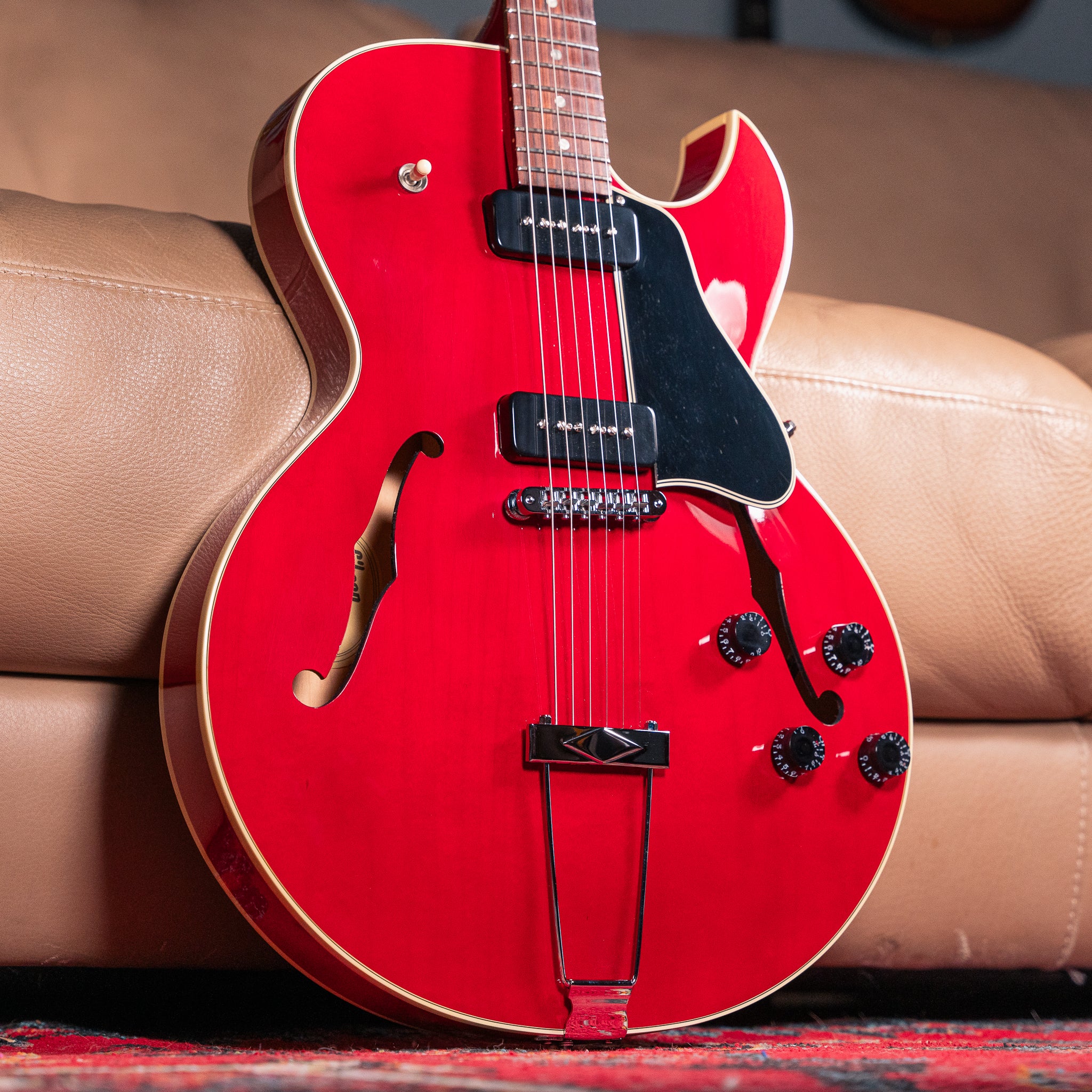 Gibson - 1997 - ES-135 in Cherry