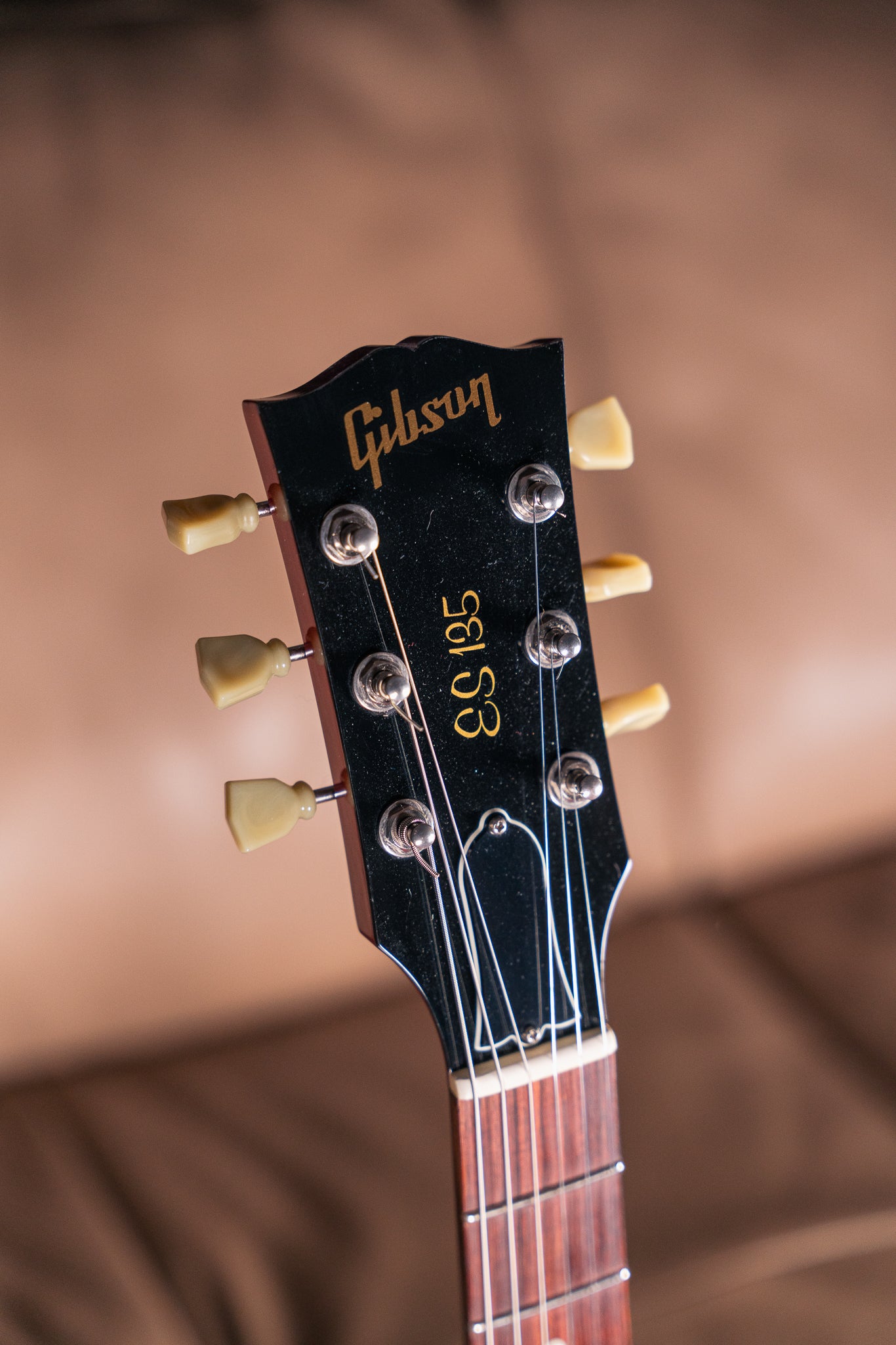 Gibson - 1997 - ES-135 in Cherry