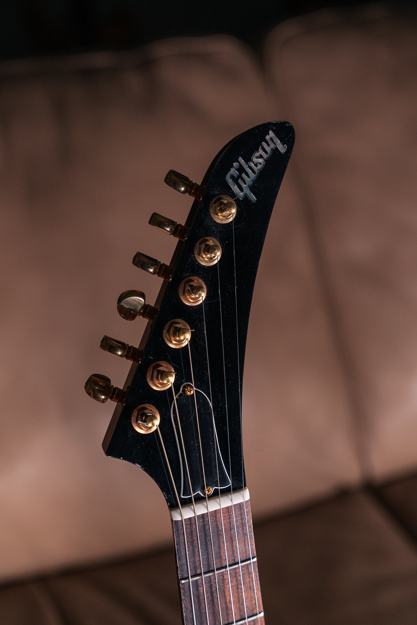 Gibson - 2000 - Explorer in Antique Natural