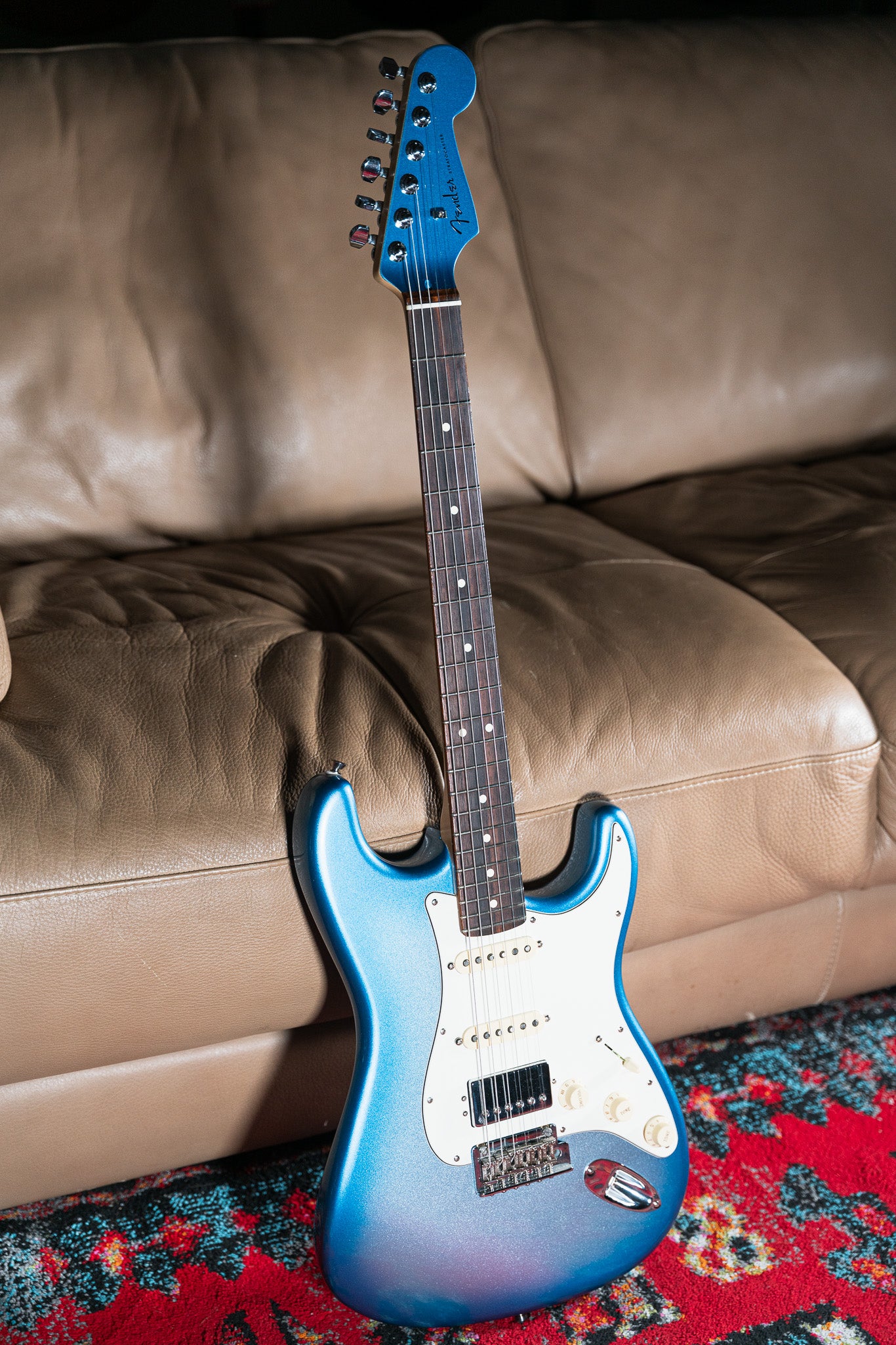 Fender Limited Edition American Showcase Stratocaster HSS  Sky Burst Metallic Pre-Ownded