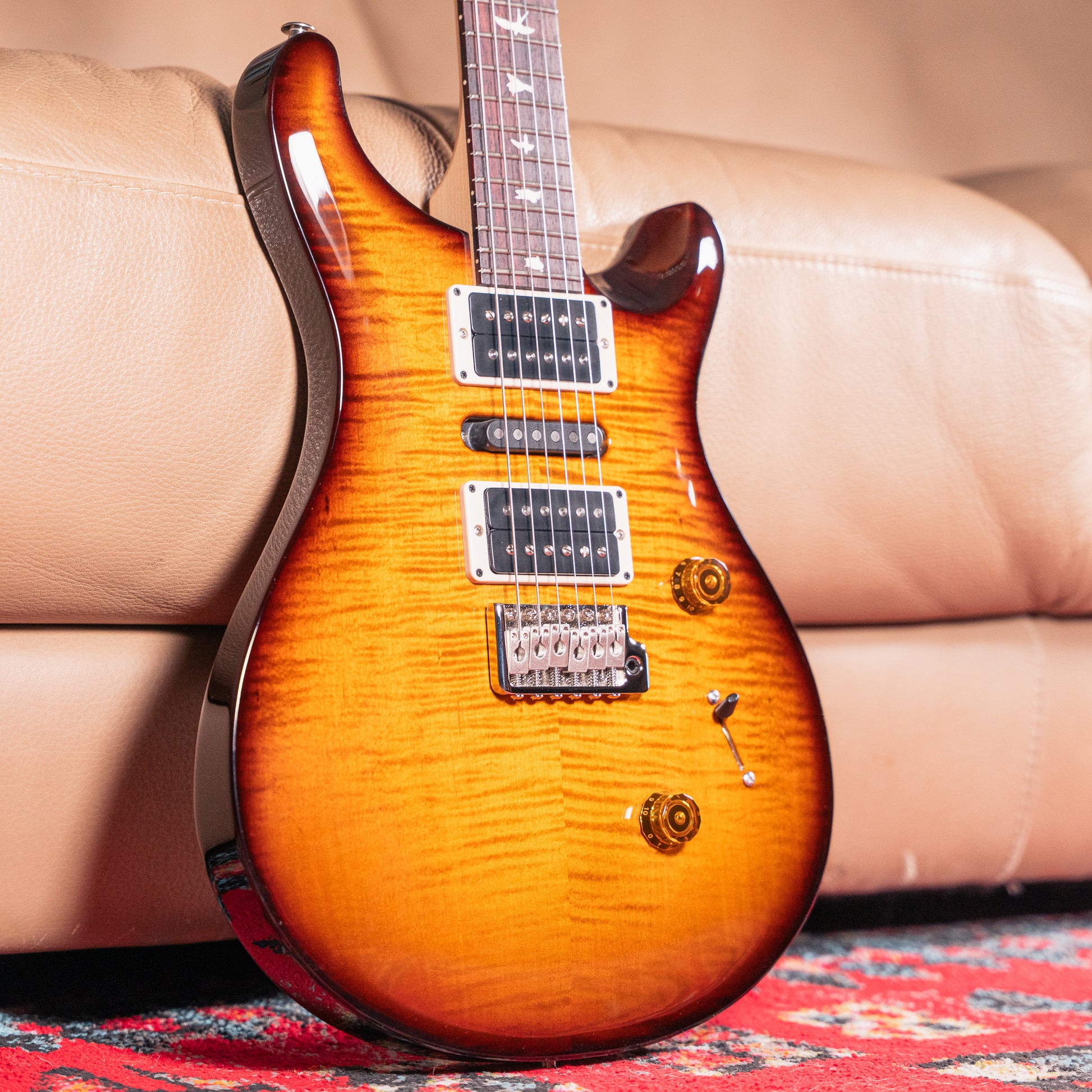 prs ce 24 tobacco sunburst 24-08 Swamp Ash Limited McCarty Dijkmans Guitars in the middle position with volume rolled back slightly PRS CE 24-08 Swamp Ash