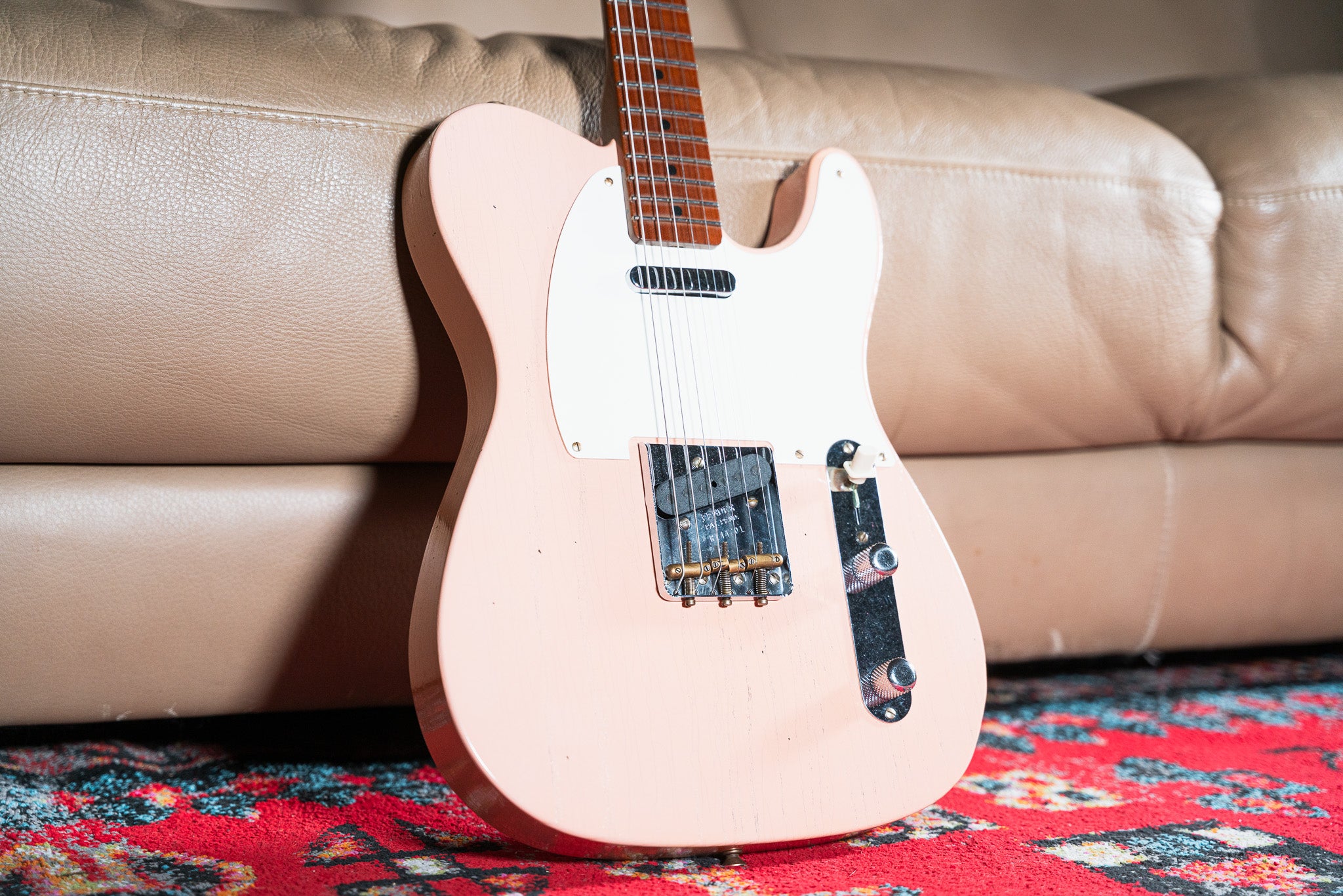 Fender Custom Shop Limited Edition Roasted Reverse '50s Telecaster® Journeyman Relic® in Shell Pink Pre-Owned