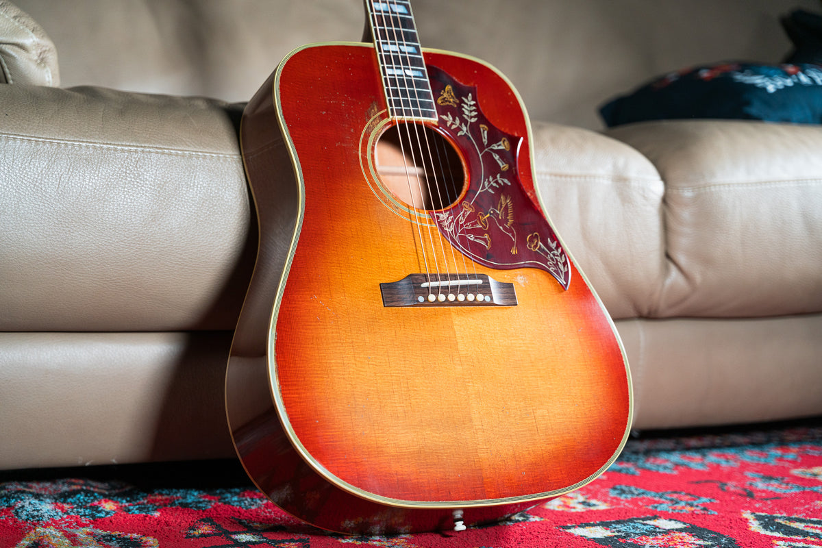 Gibson Custom Shop 1960 Hummingbird Reissue Heavy Aged Washed Cherry Sunburst