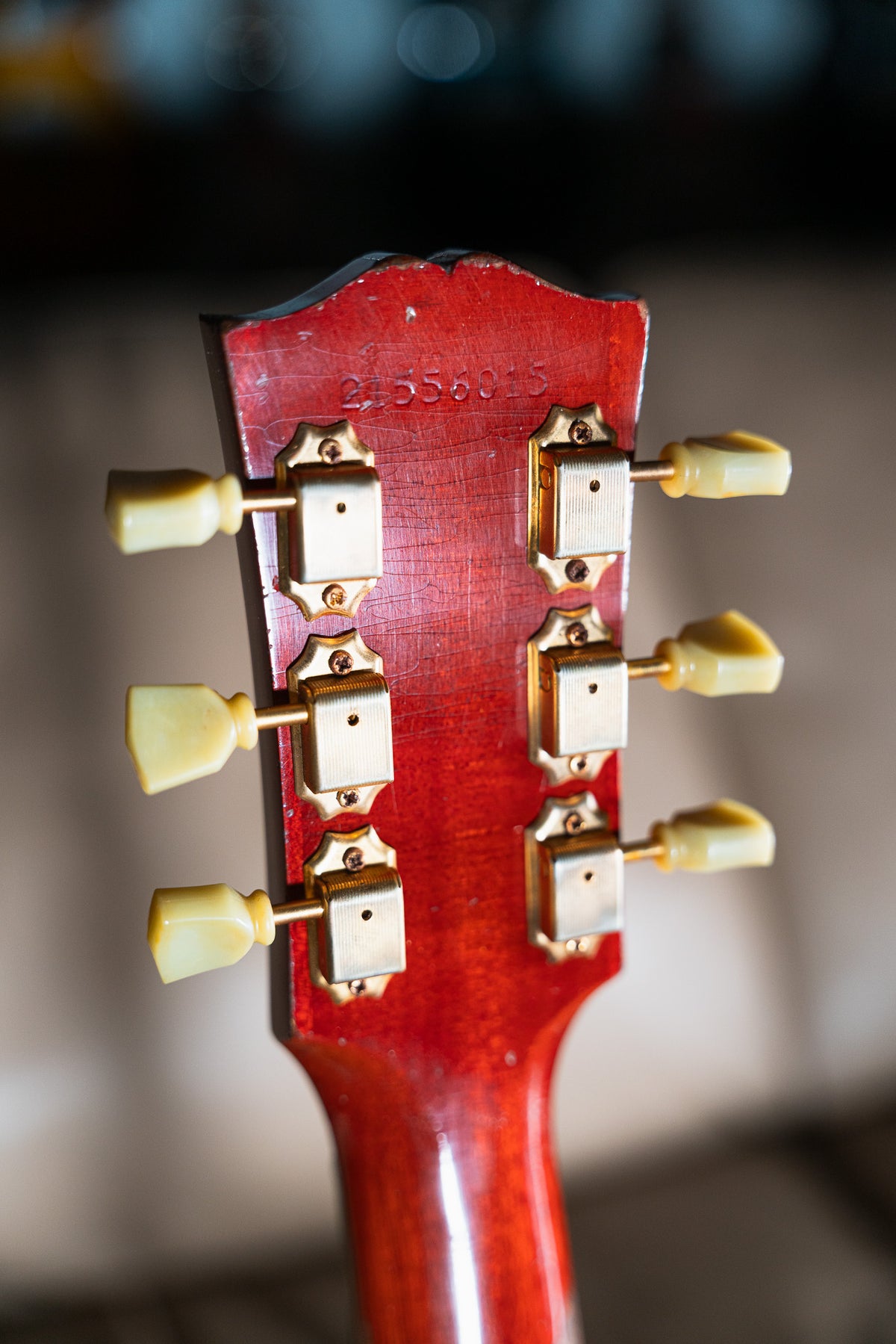 Gibson Custom Shop 1960 Hummingbird Reissue Heavy Aged Washed Cherry Sunburst
