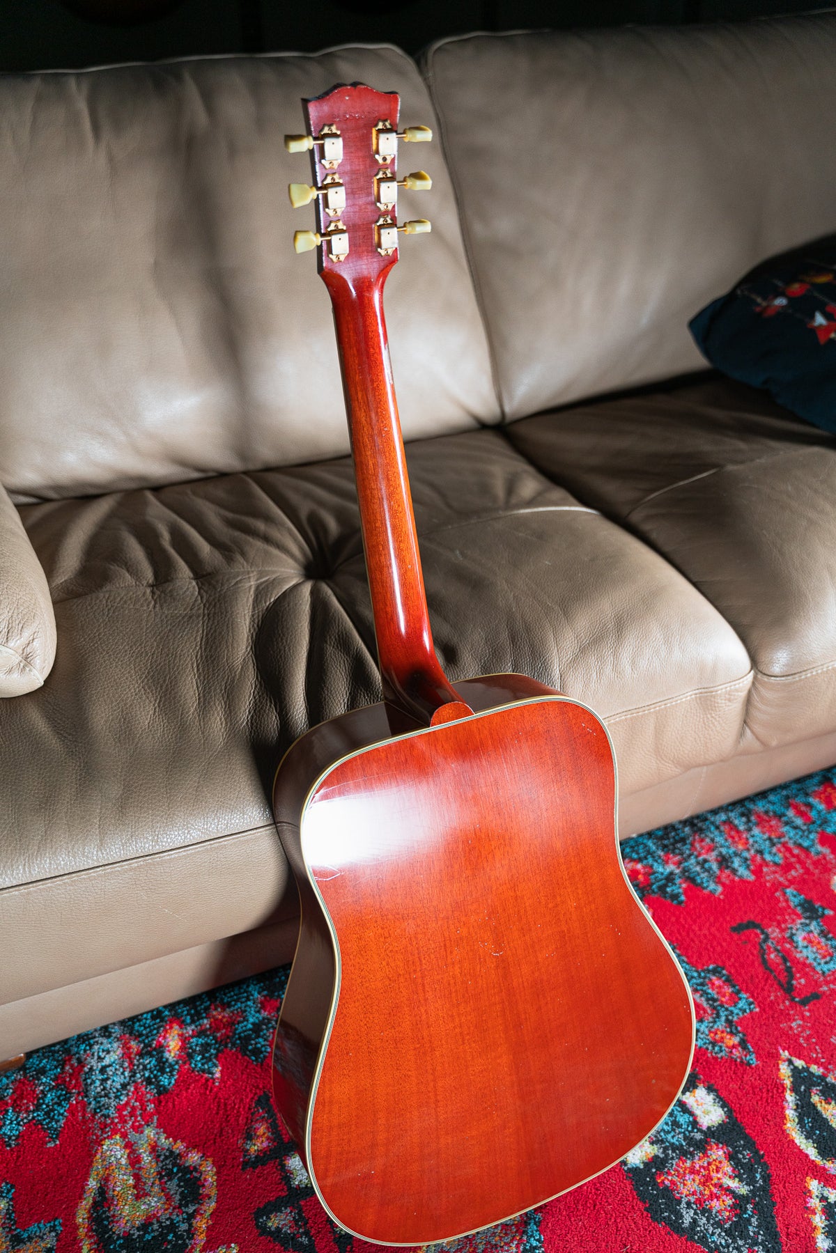 Gibson Custom Shop 1960 Hummingbird Reissue Heavy Aged Washed Cherry Sunburst