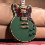 D'Angelico Deluxe Brighton in Hunter Green, Pre-Owned