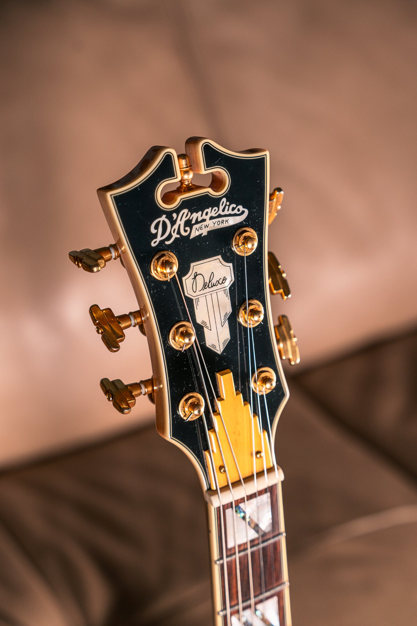 D'Angelico Deluxe Brighton in Hunter Green, Pre-Owned