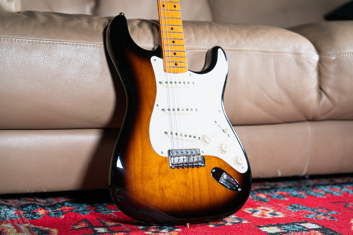 Fender Eric Johnson Stratocaster 2-Color Sunburst 2007 Pre-Owned